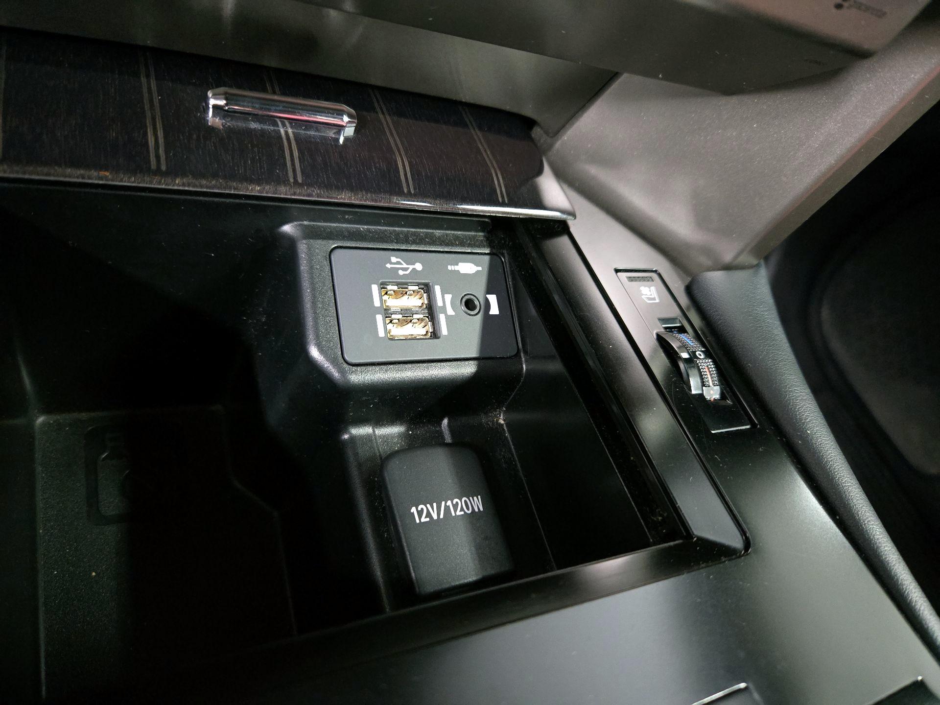 Thumbnail: 2021 Lexus GX - 19