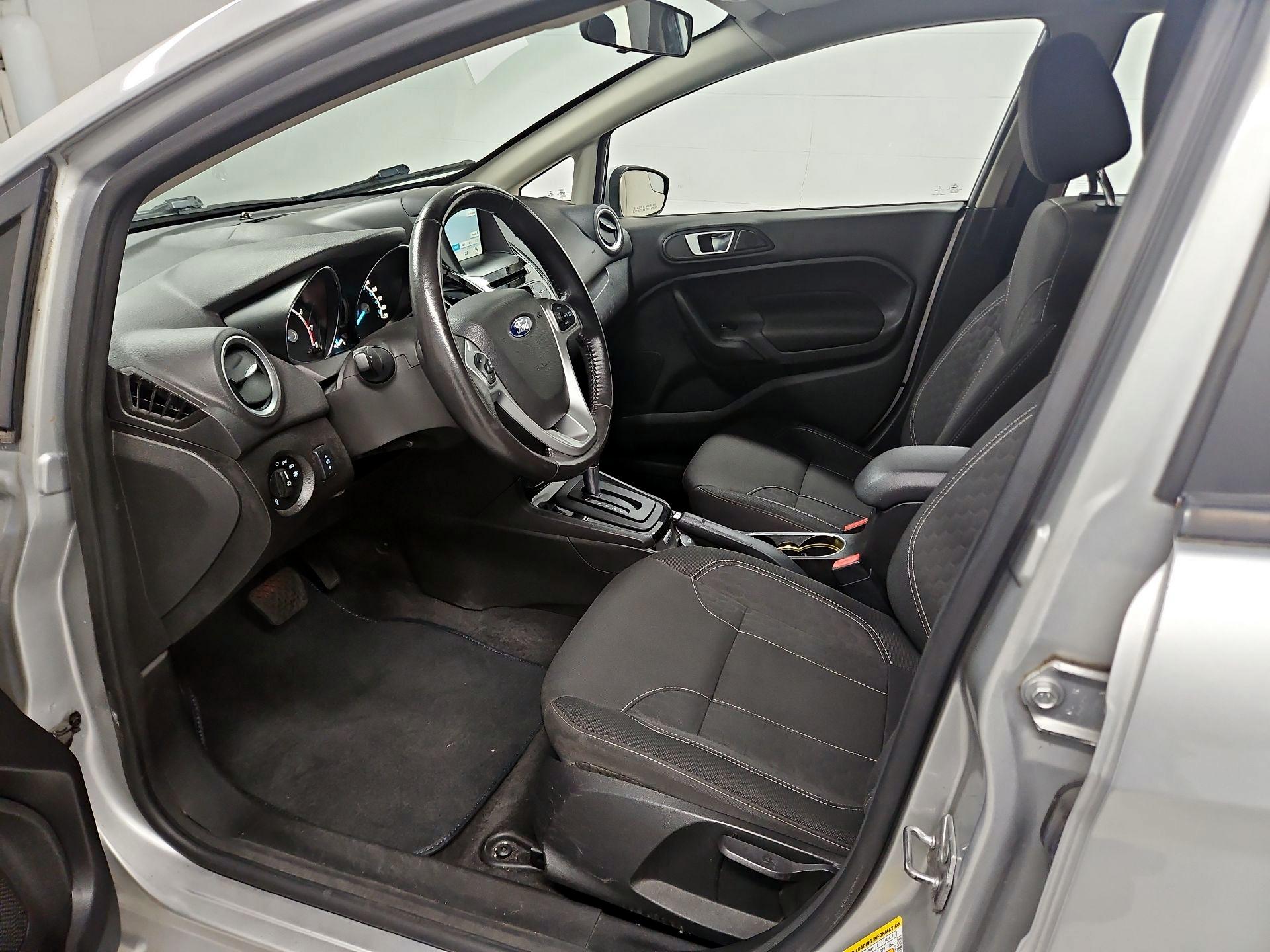 Thumbnail: 2016 Ford Fiesta - 11