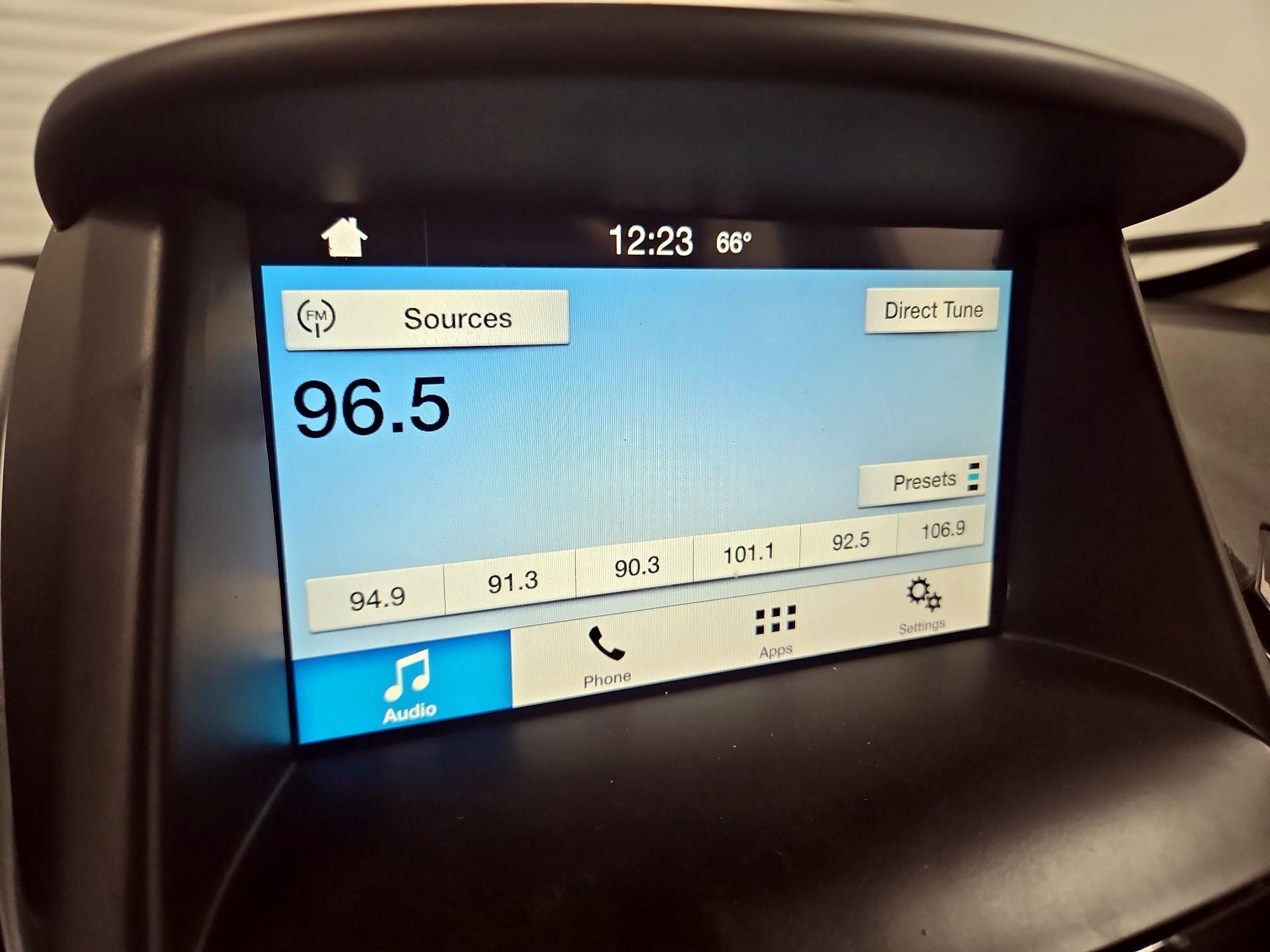 Thumbnail: 2016 Ford Fiesta - 14
