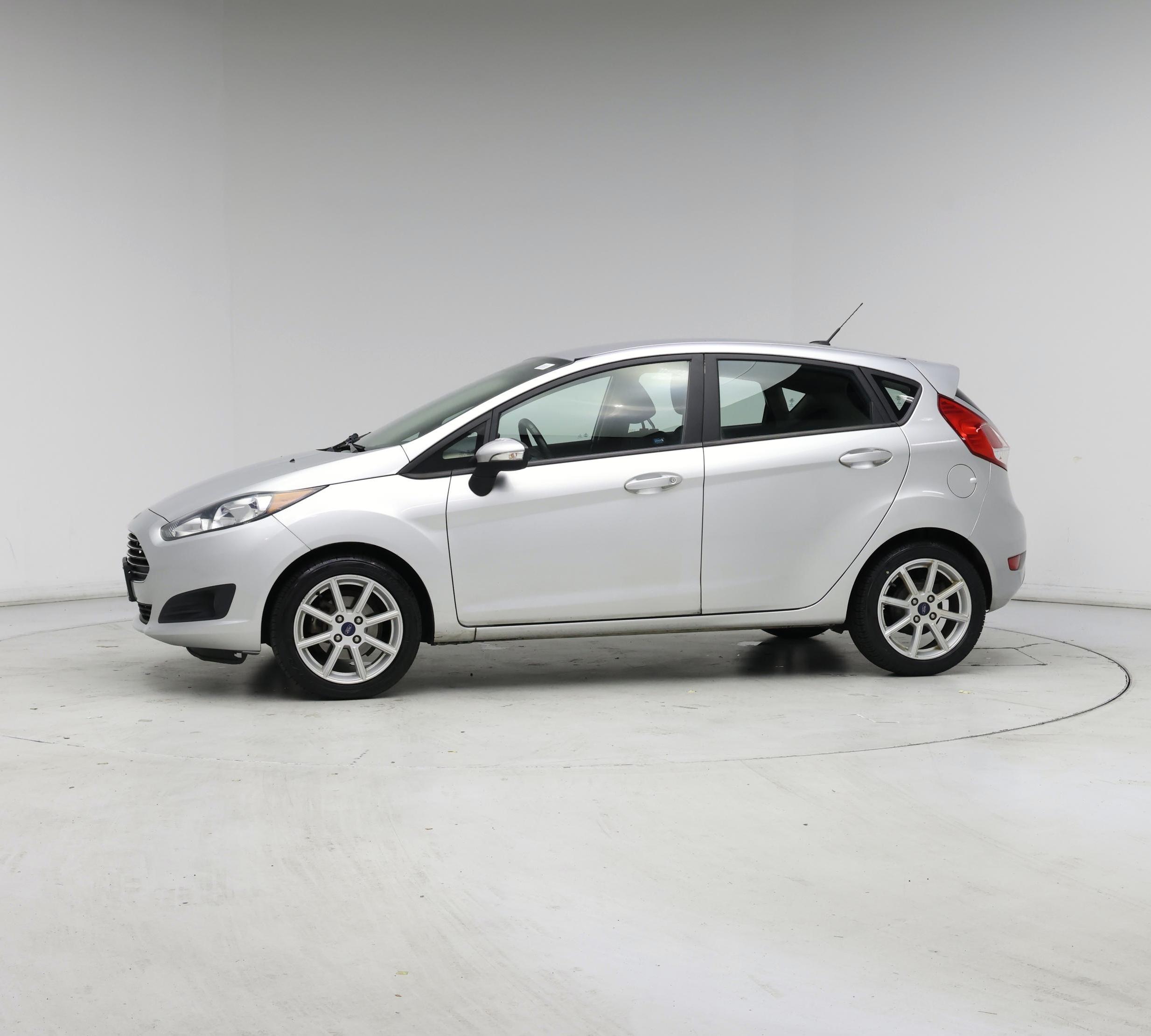 Thumbnail: 2016 Ford Fiesta - 3