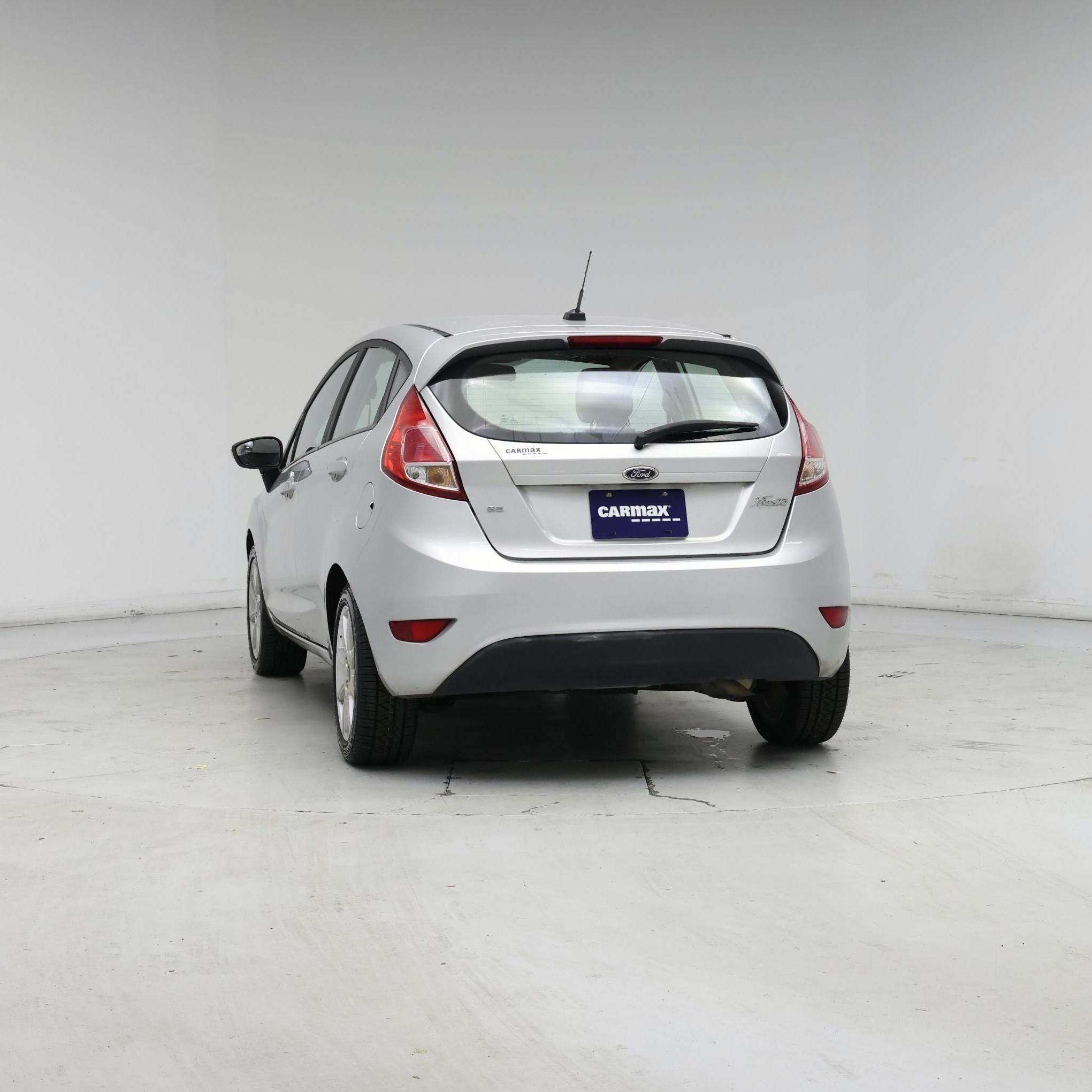 Thumbnail: 2016 Ford Fiesta - 6