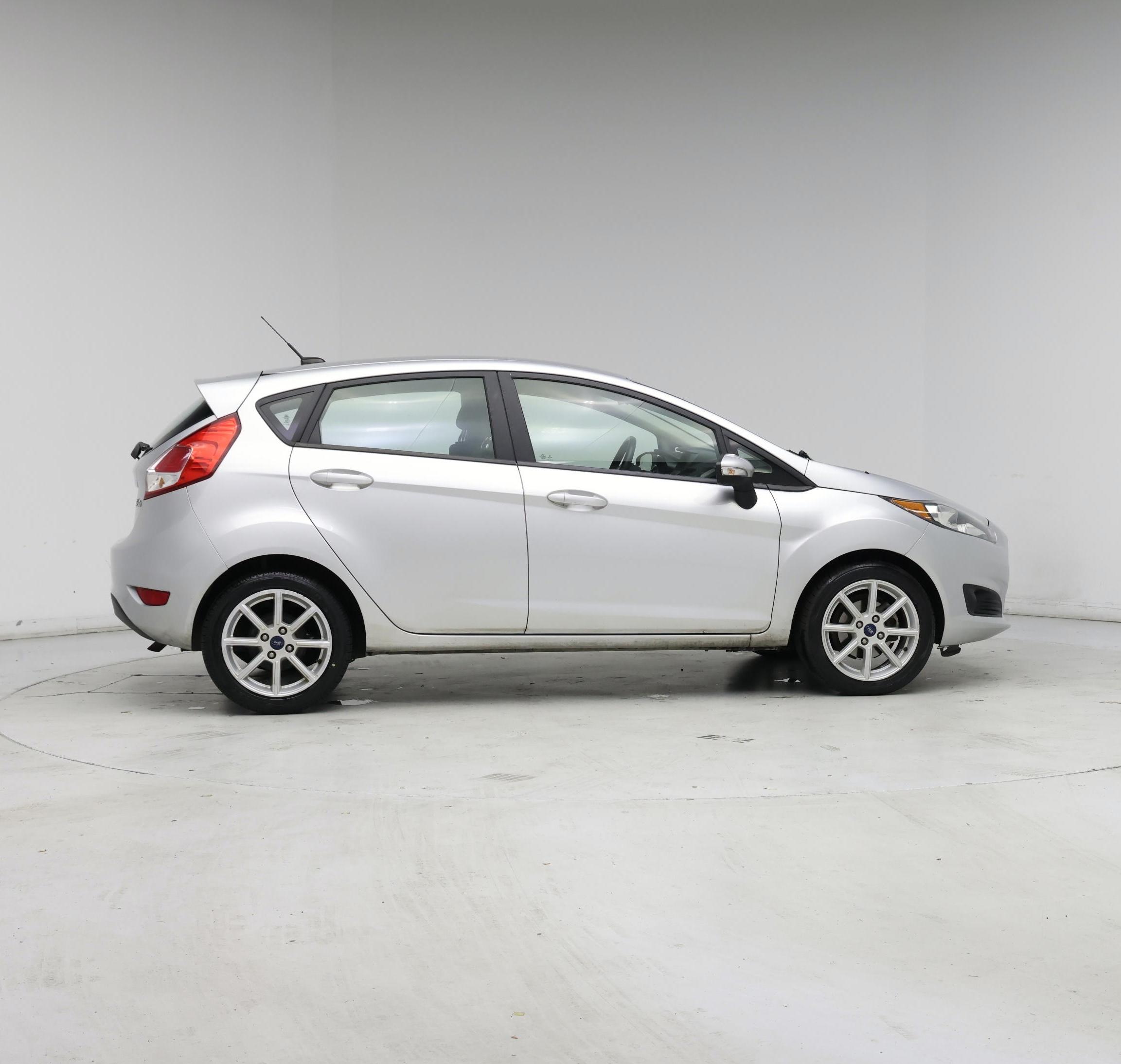 Thumbnail: 2016 Ford Fiesta - 7