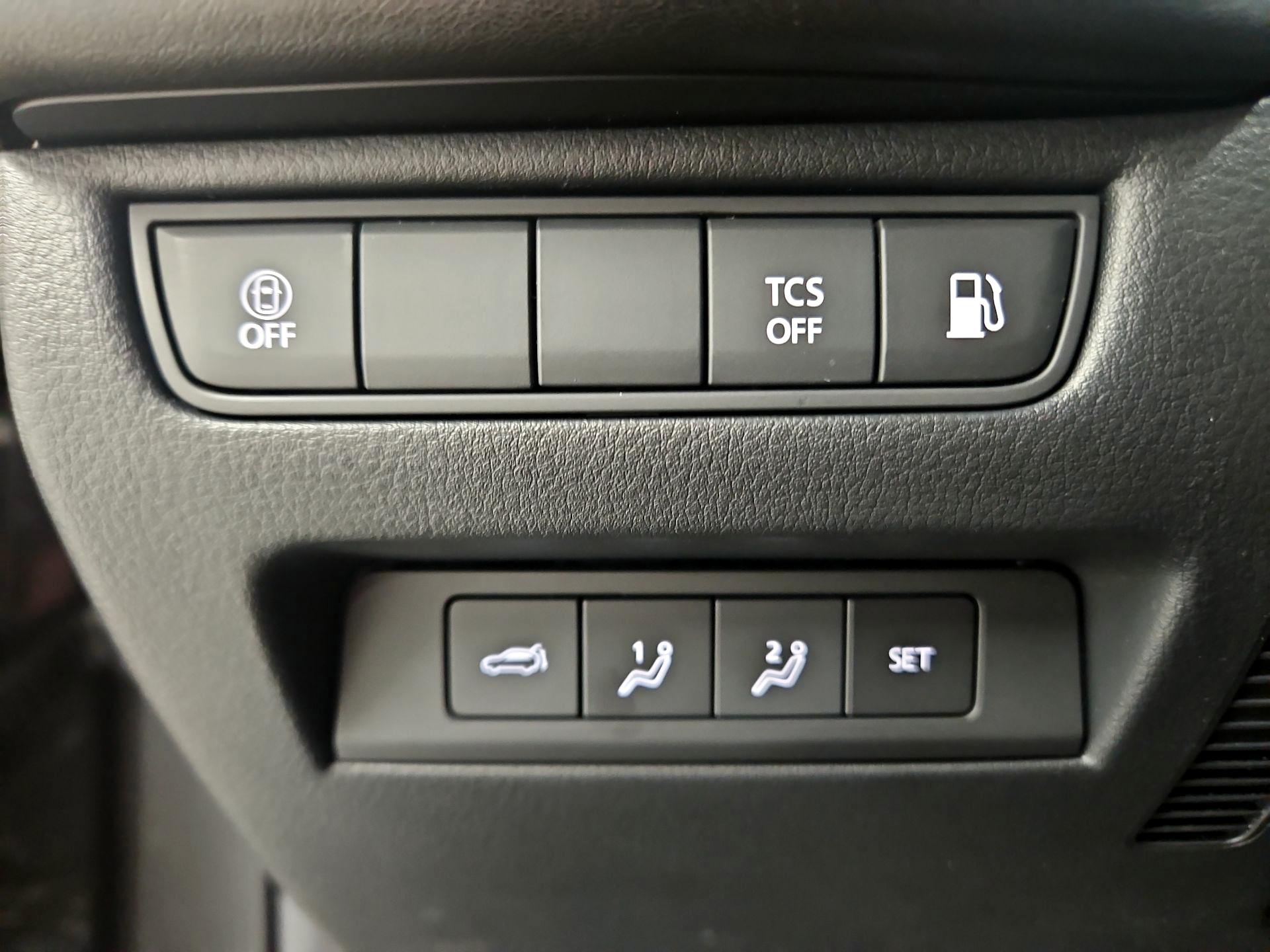 Thumbnail: 2025 Mazda CX-50 - 13