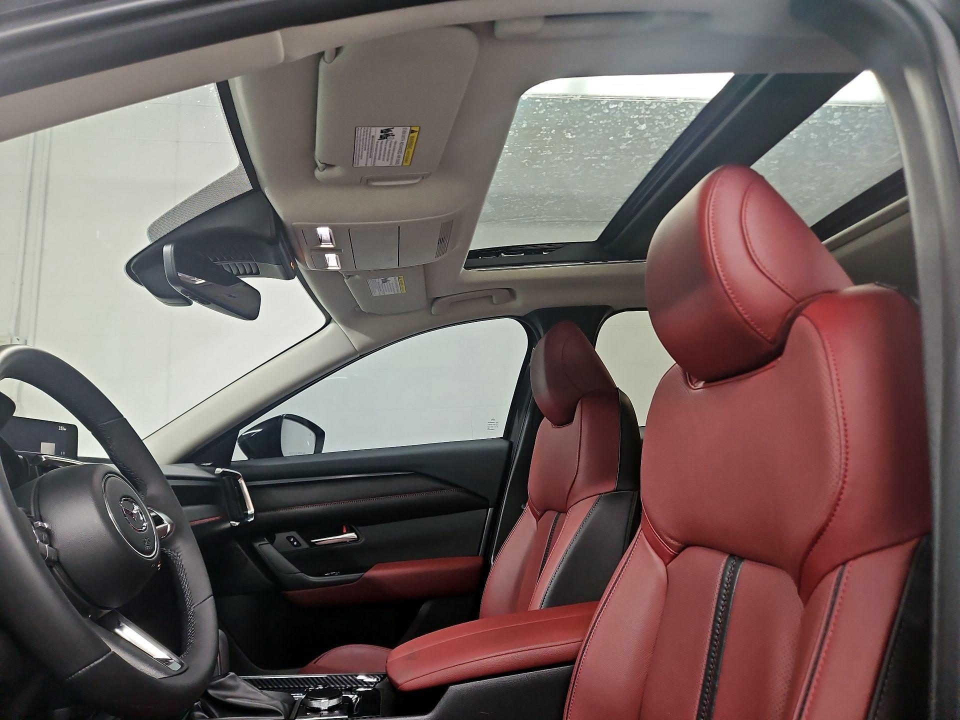 Thumbnail: 2025 Mazda CX-50 - 19