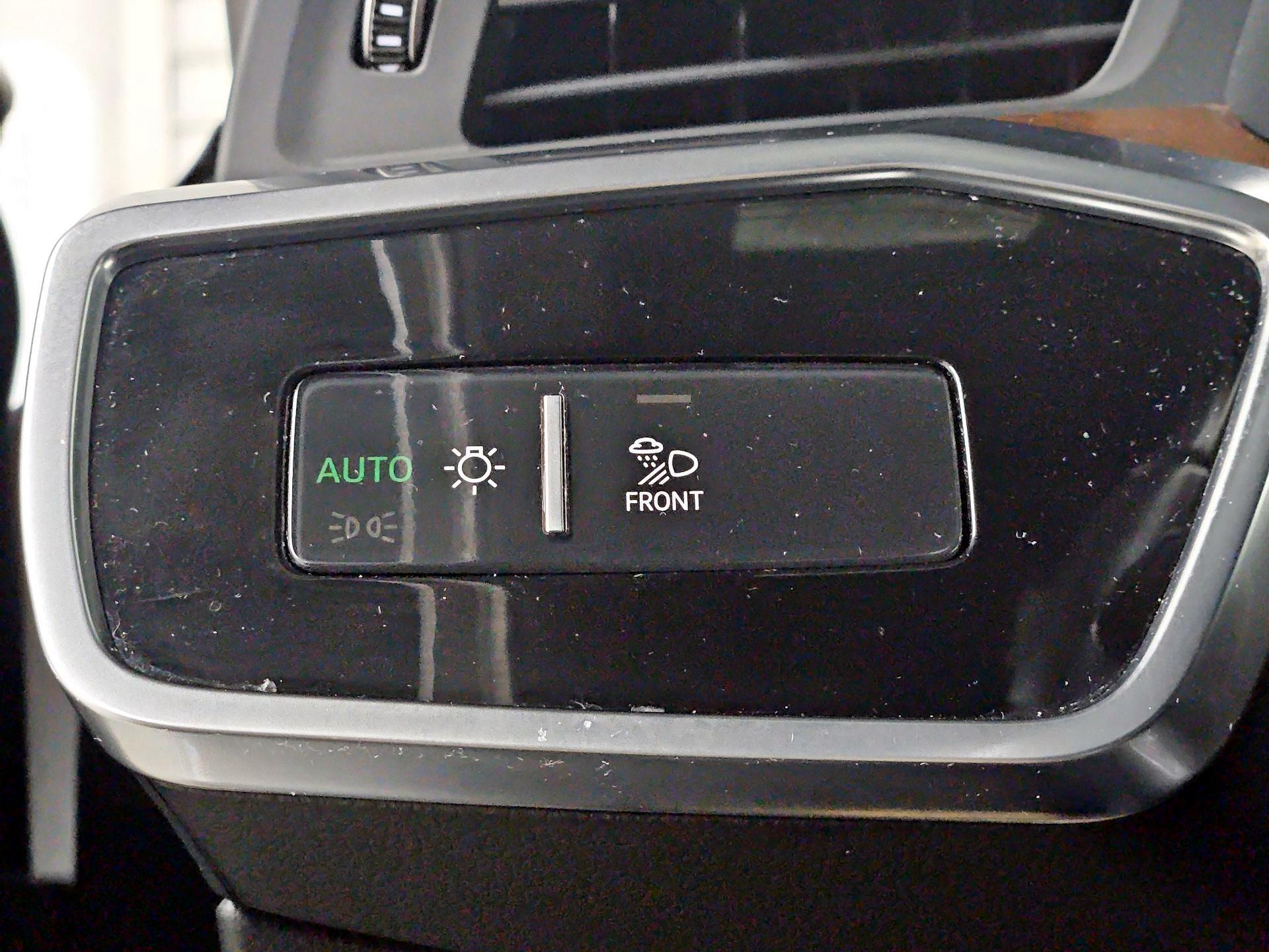 Thumbnail: 2019 Audi A6 - 13