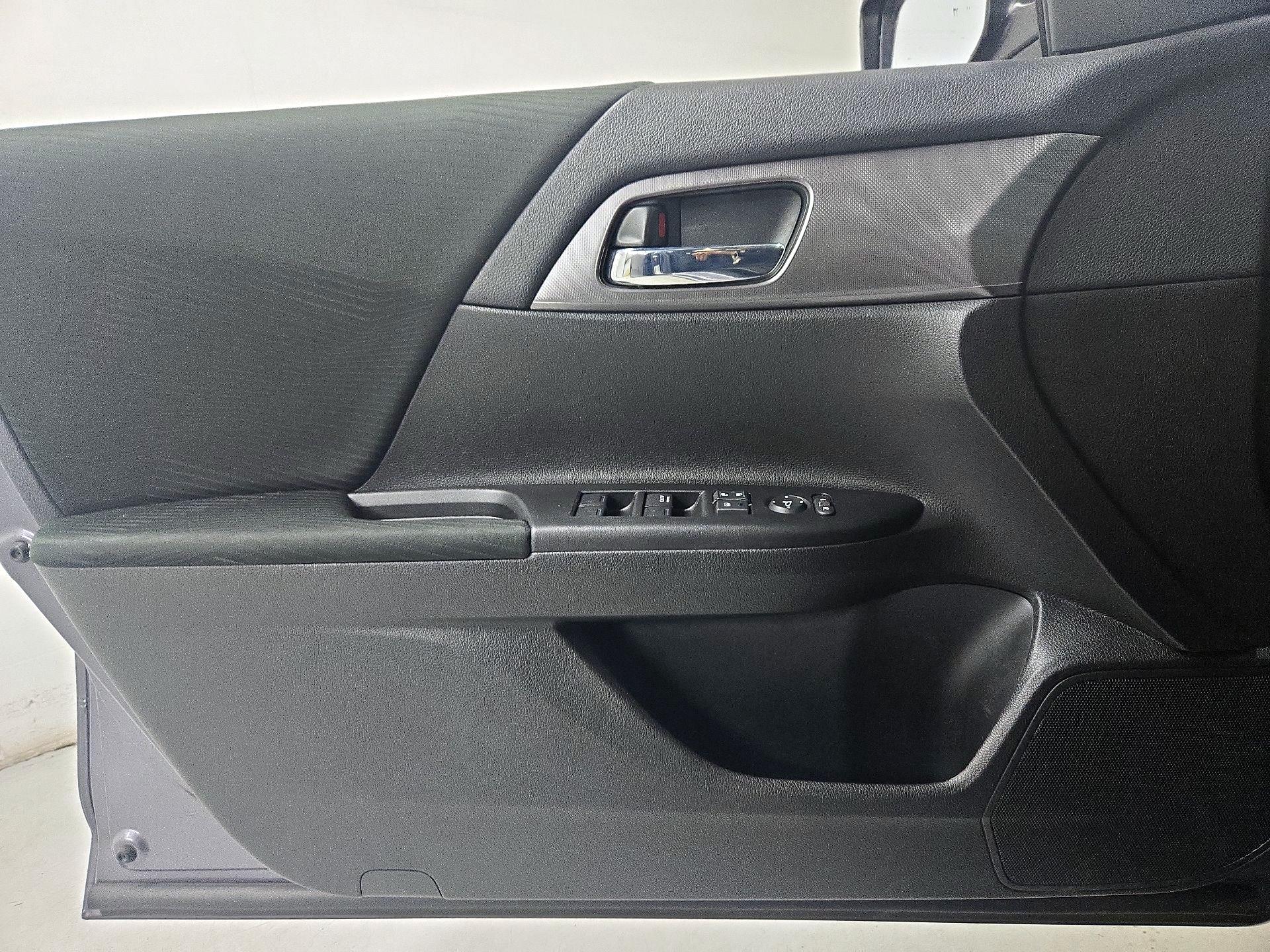 Thumbnail: 2014 Honda Accord - 12