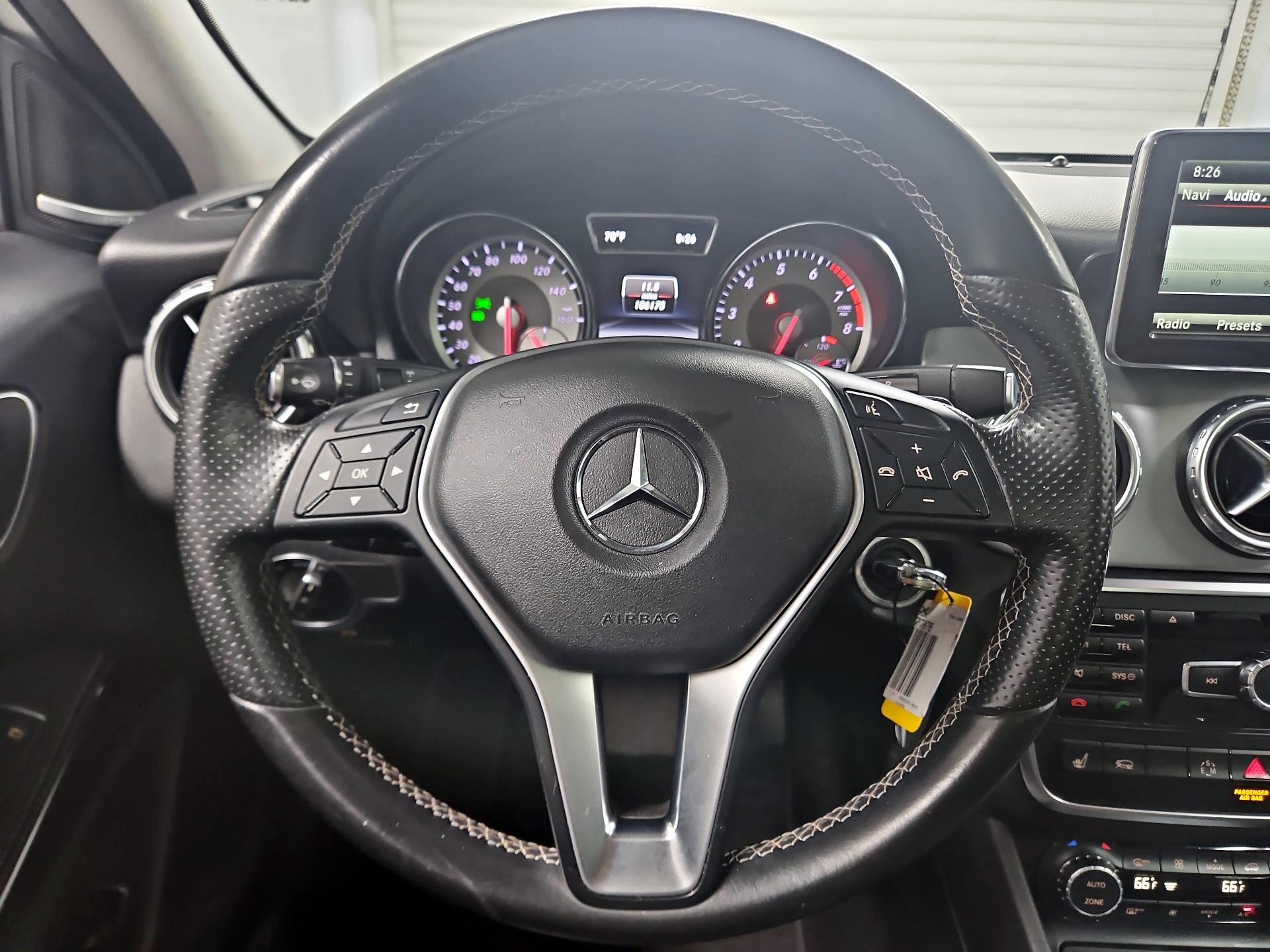 Thumbnail: 2015 Mercedes-Benz GLA - 10