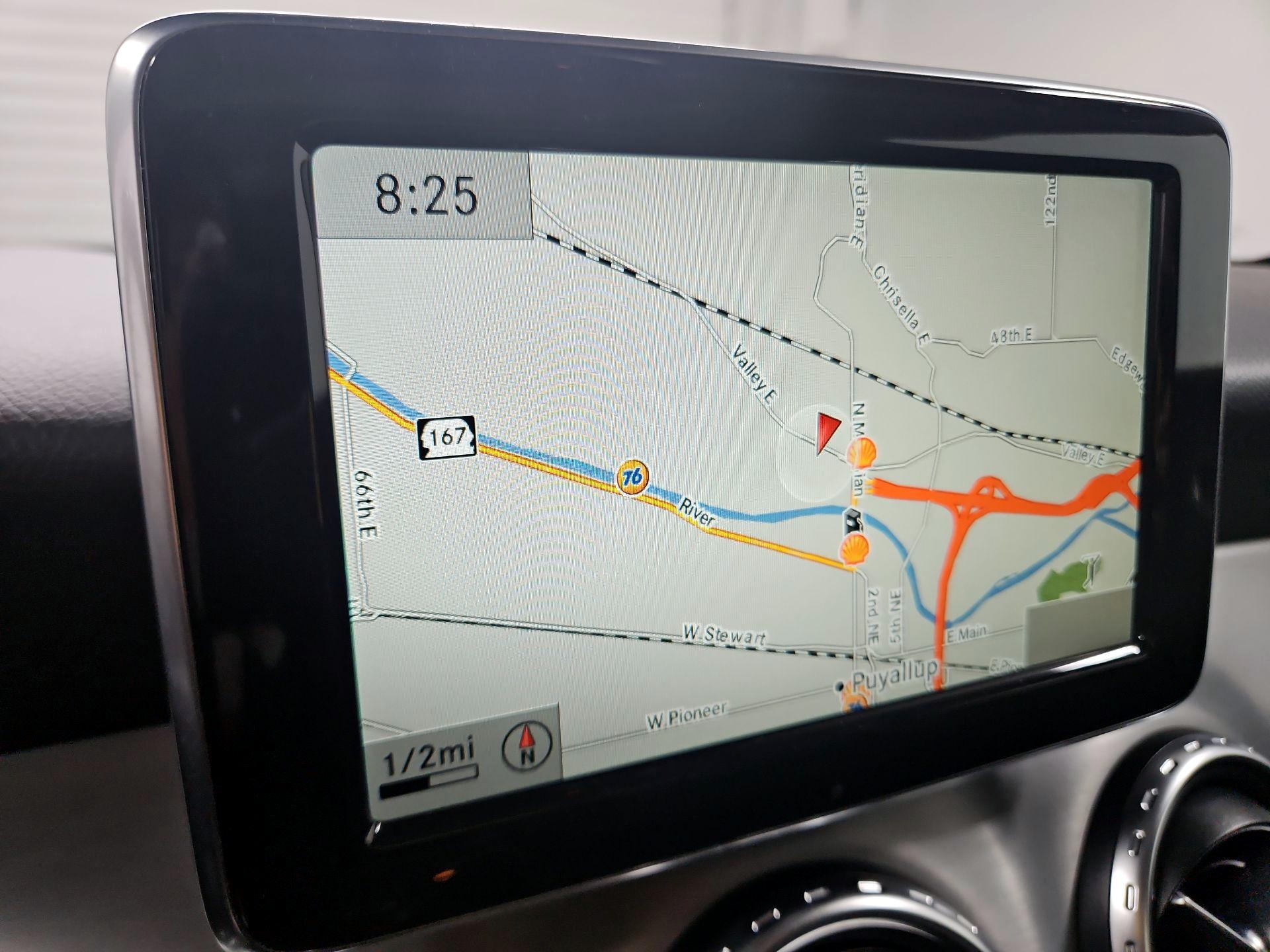 Thumbnail: 2015 Mercedes-Benz GLA - 14