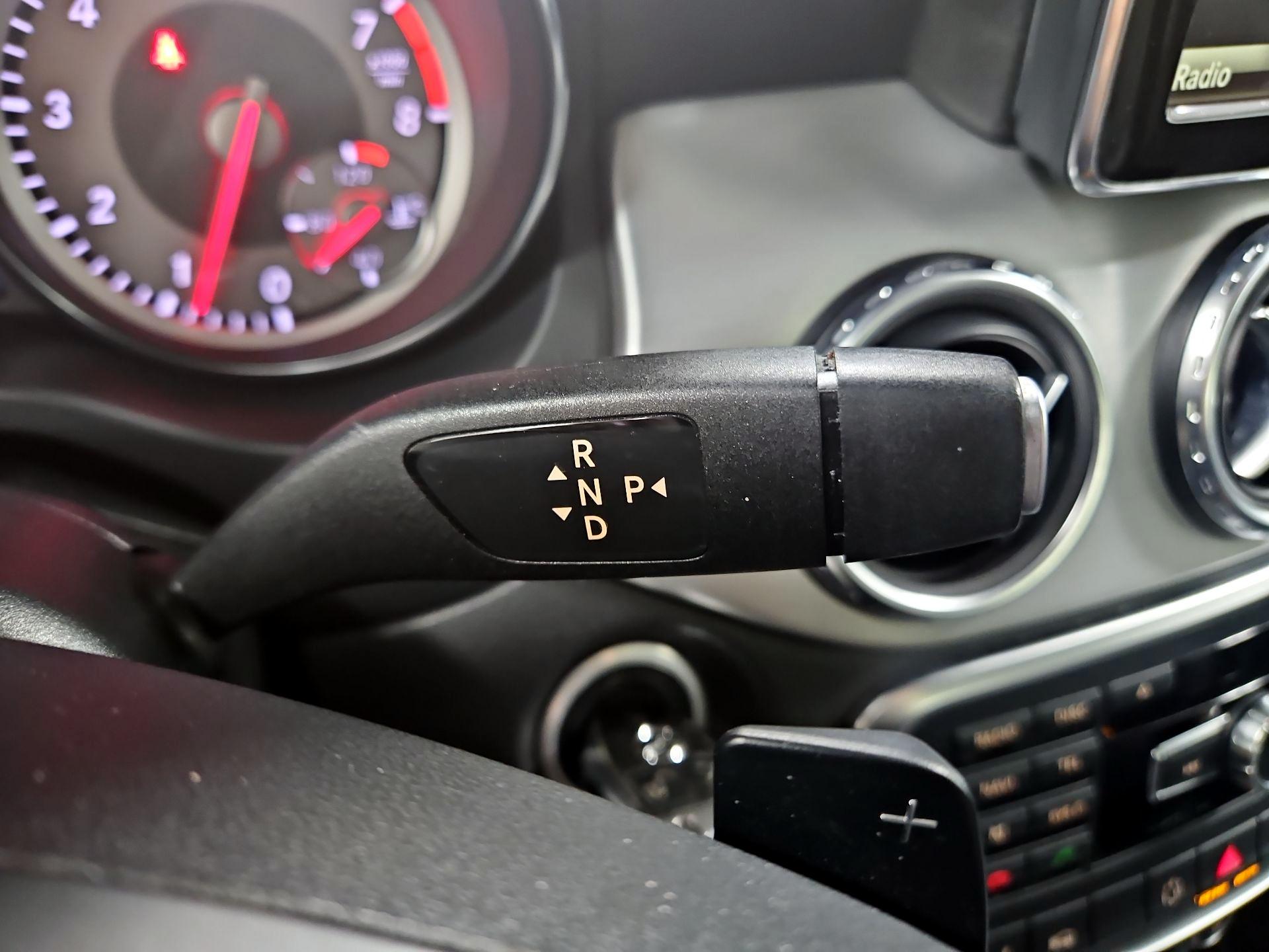 Thumbnail: 2015 Mercedes-Benz GLA - 18