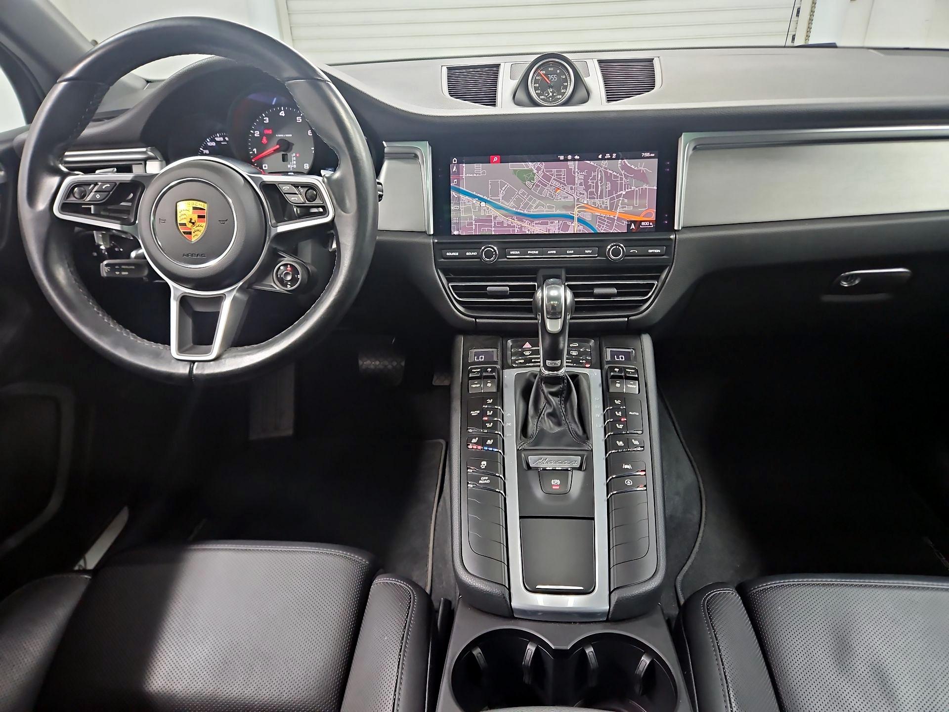 Thumbnail: 2021 Porsche Macan - 9