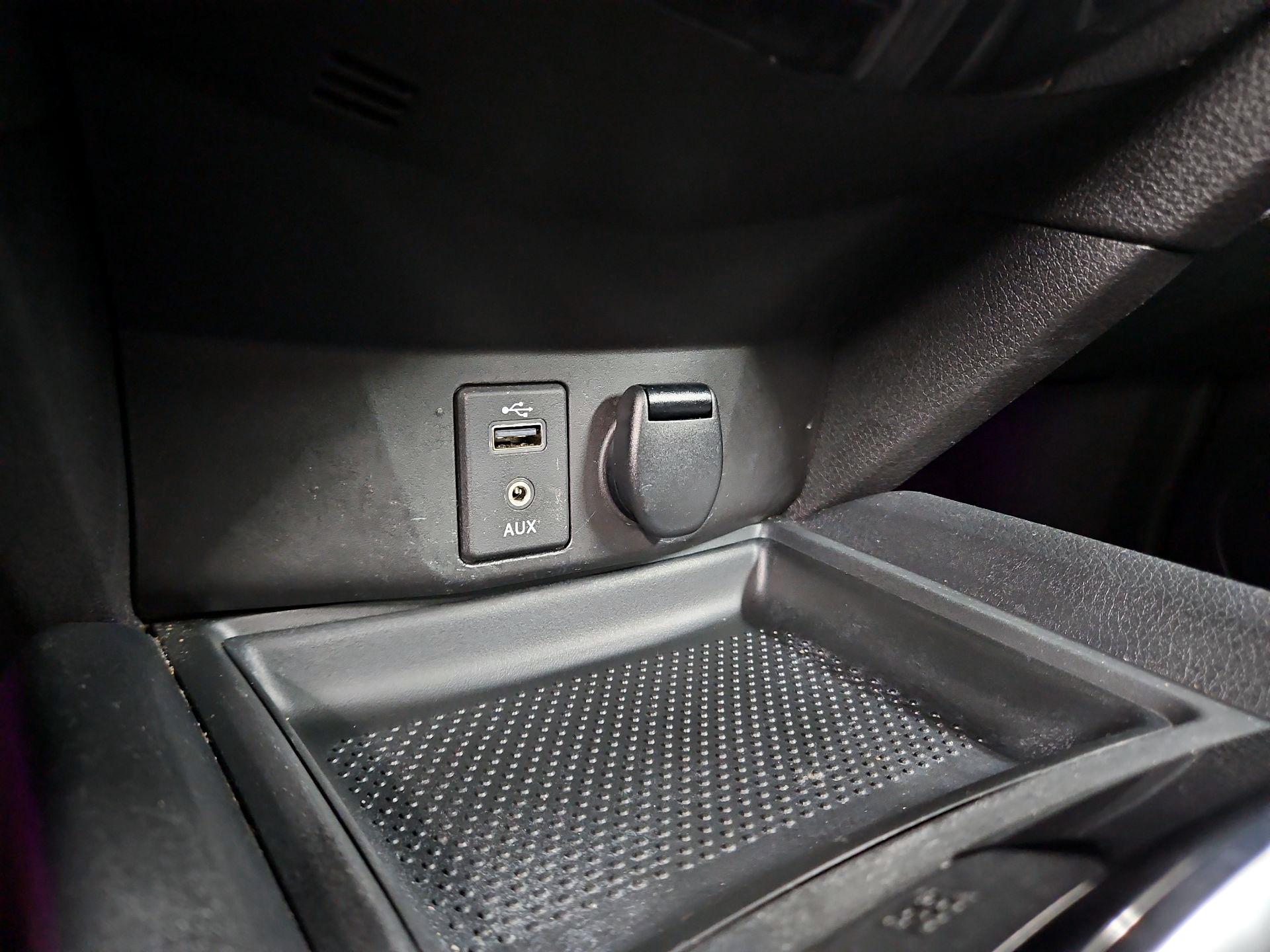 Thumbnail: 2017 Nissan Rogue - 18