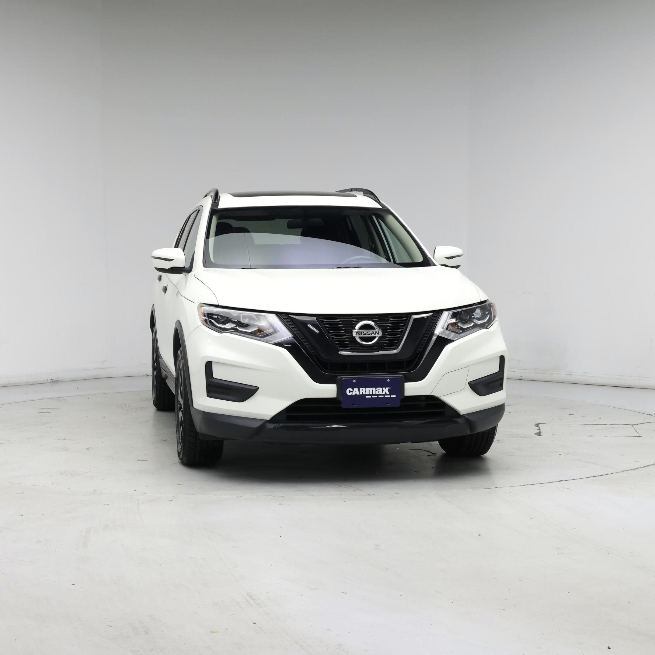 Thumbnail: 2017 Nissan Rogue - 5