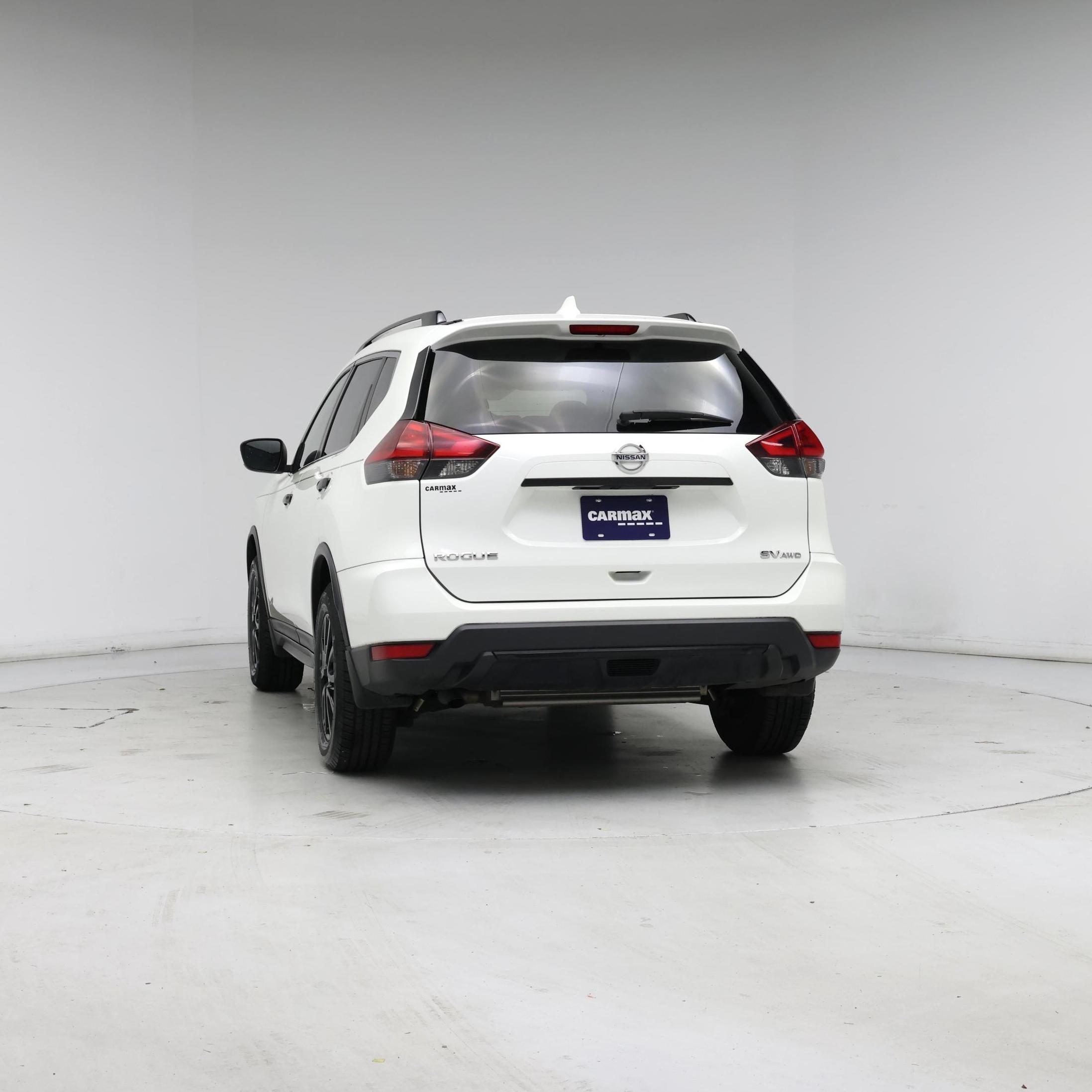 Thumbnail: 2017 Nissan Rogue - 6