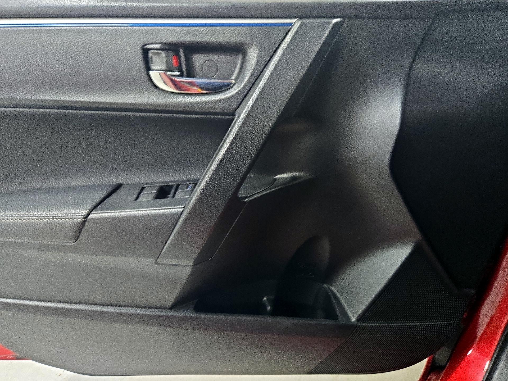 Thumbnail: 2016 Toyota Corolla - 12