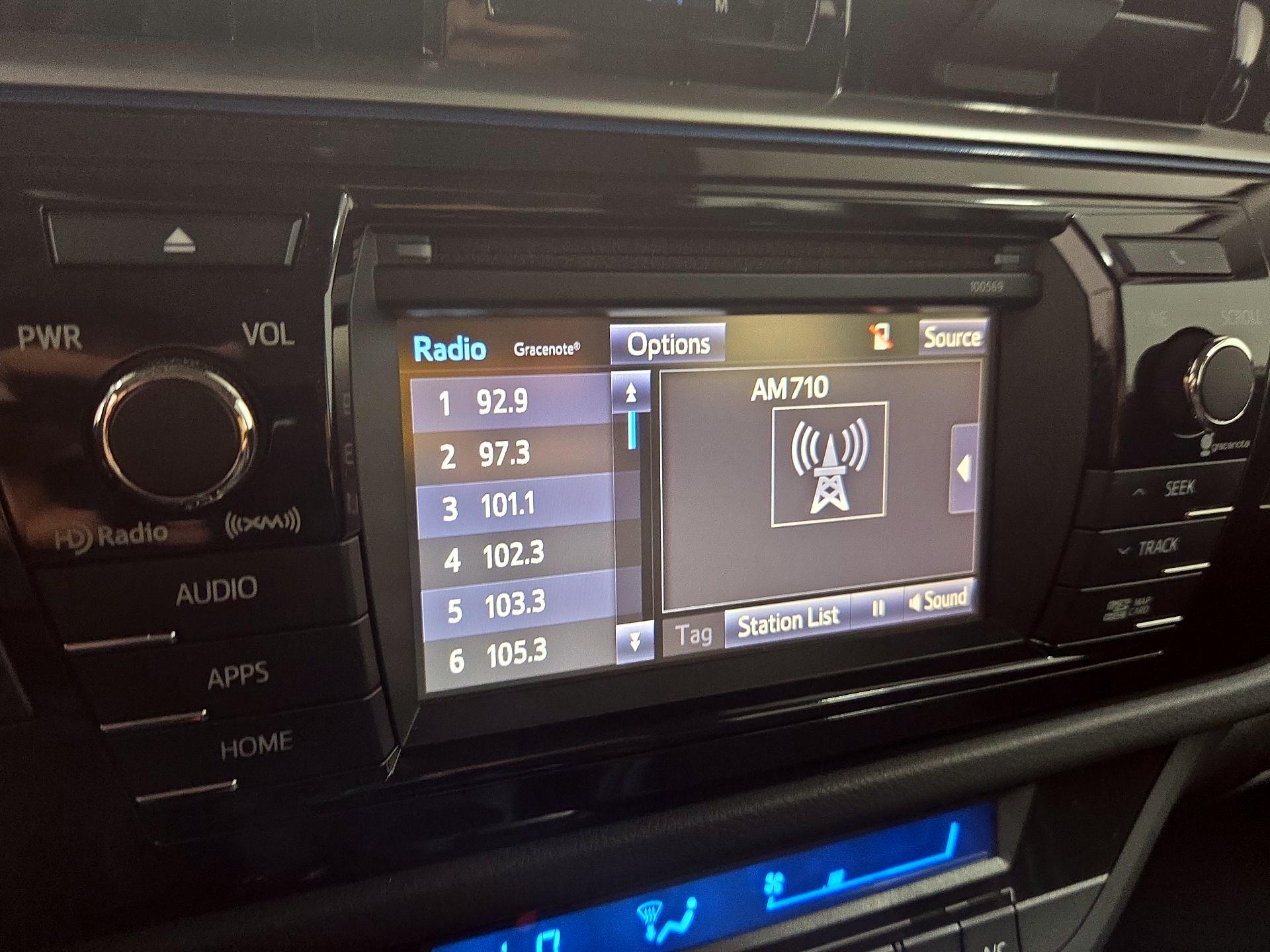 Thumbnail: 2016 Toyota Corolla - 16