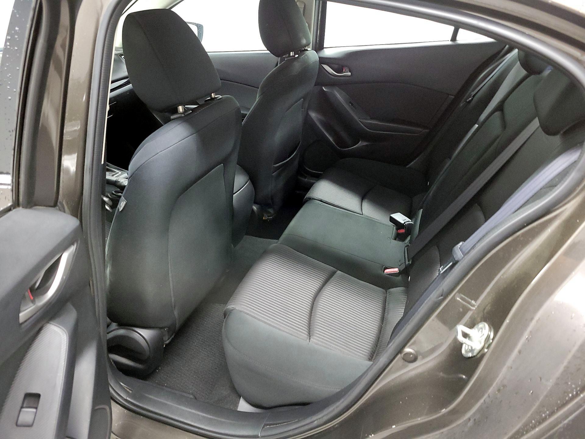 Thumbnail: 2014 Mazda Mazda3 - 18