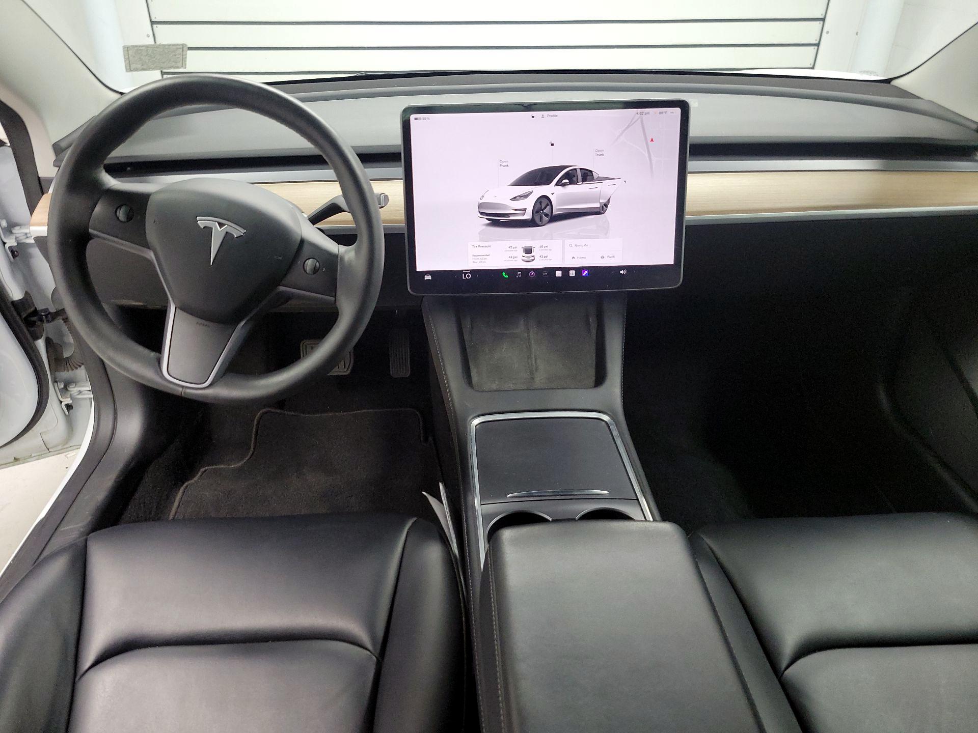 Thumbnail: 2023 Tesla Model 3 - 9