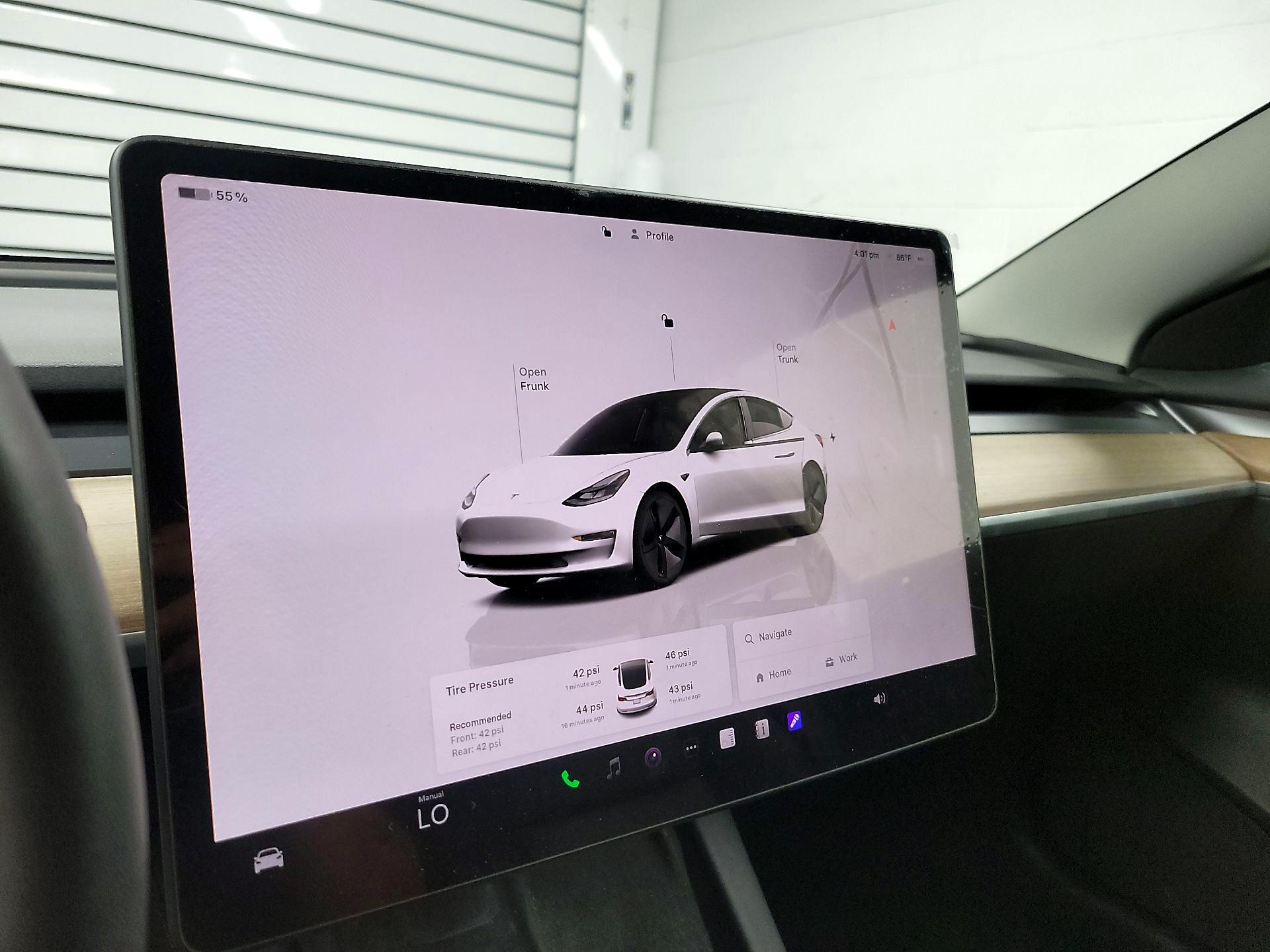 Thumbnail: 2023 Tesla Model 3 - 14