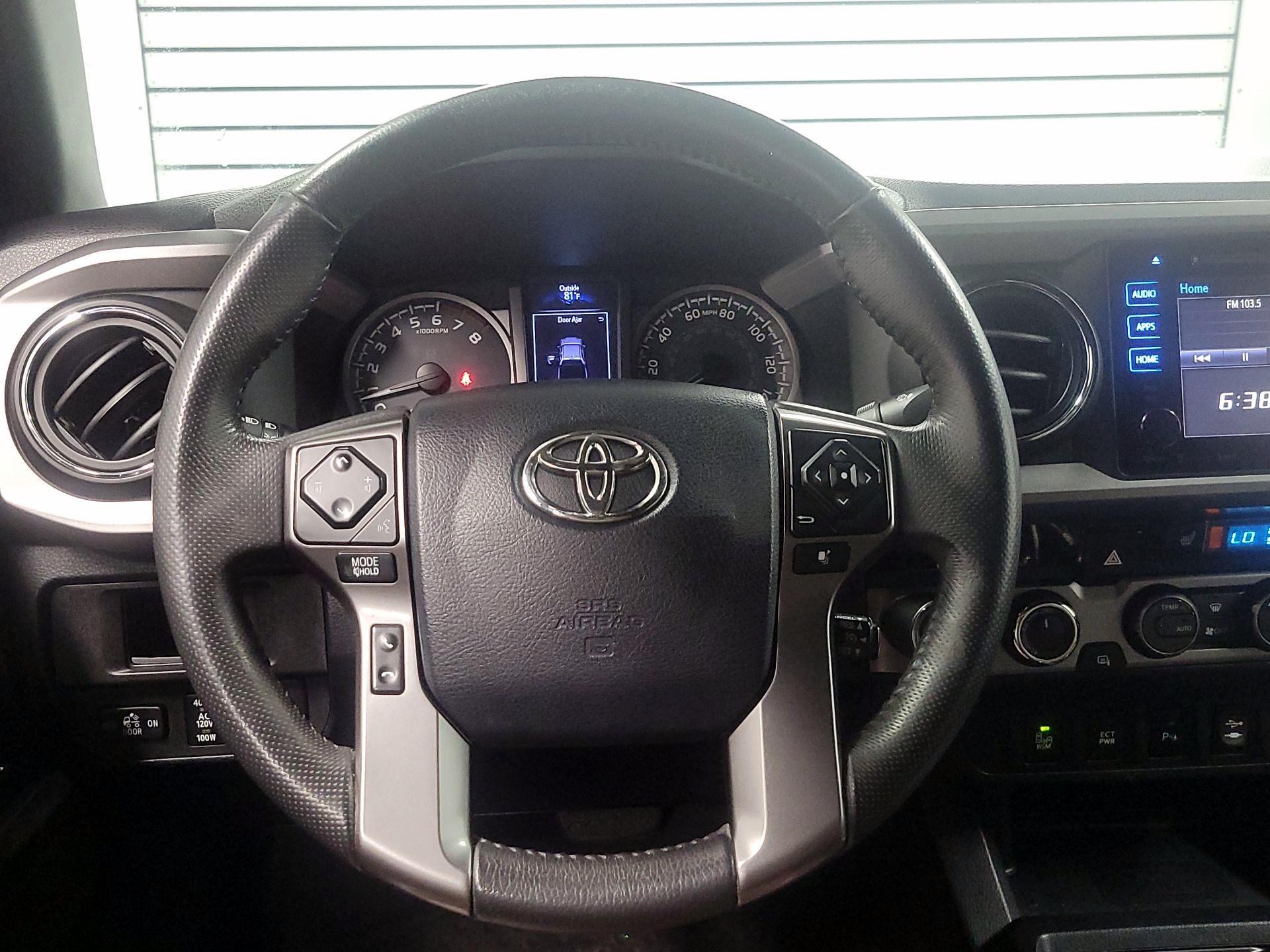 Thumbnail: 2017 Toyota Tacoma - 10