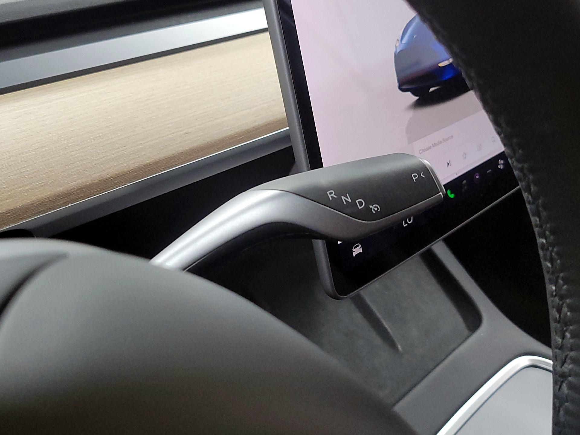Thumbnail: 2022 Tesla Model Y - 16
