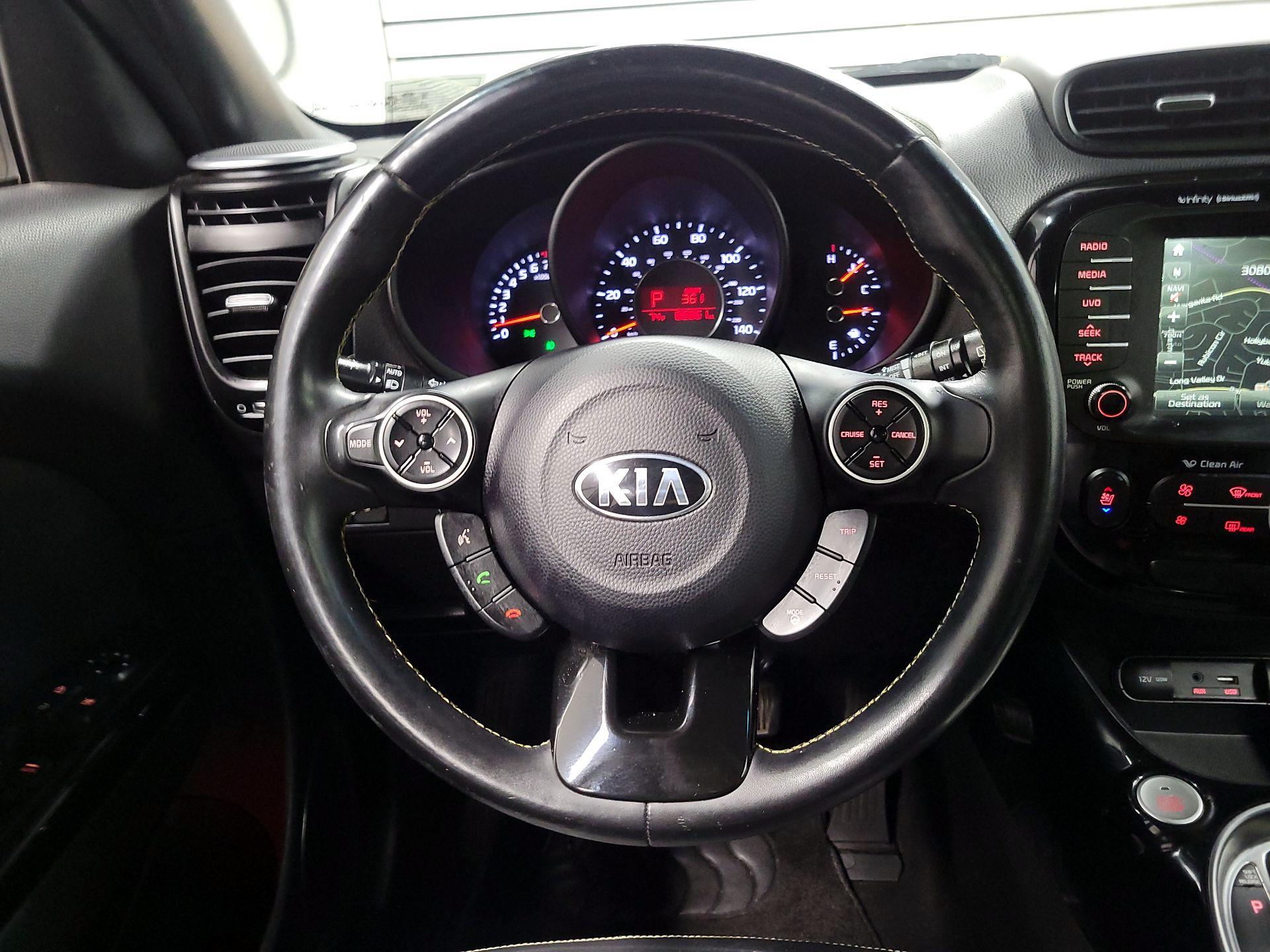 Thumbnail: 2015 Kia Soul - 10