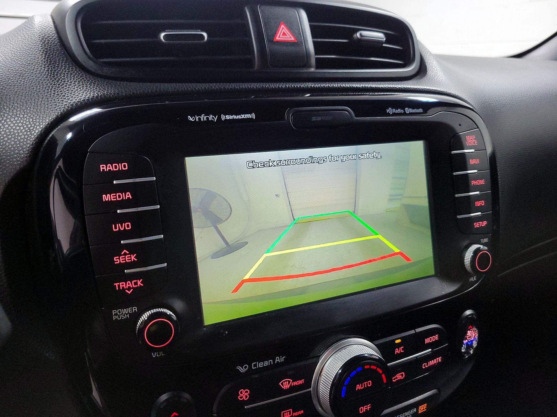 Thumbnail: 2015 Kia Soul - 15
