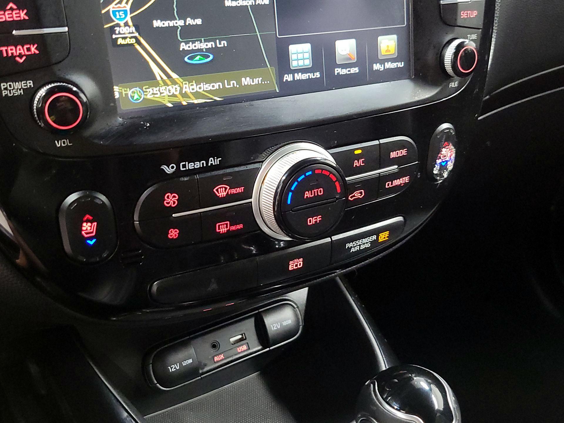 Thumbnail: 2015 Kia Soul - 17