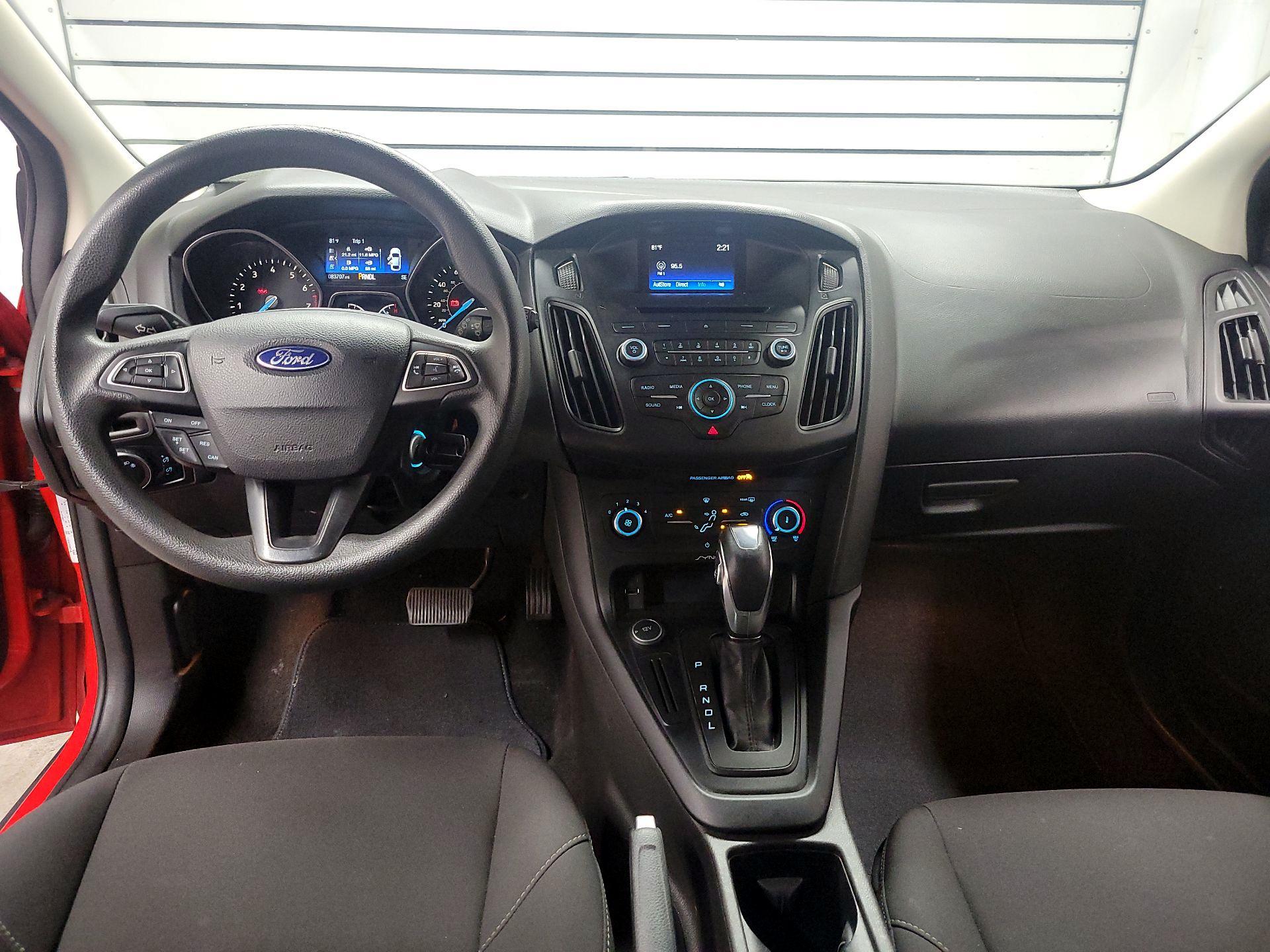 Thumbnail: 2016 Ford Focus - 9
