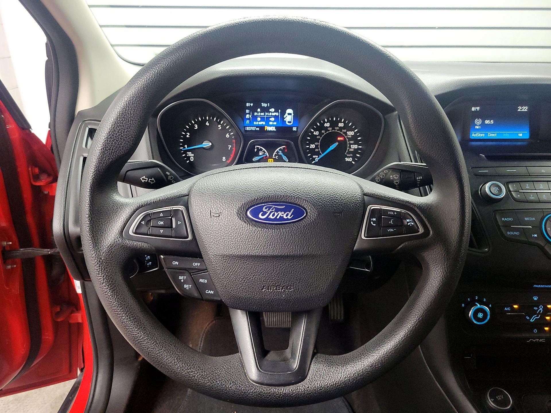 Thumbnail: 2016 Ford Focus - 10