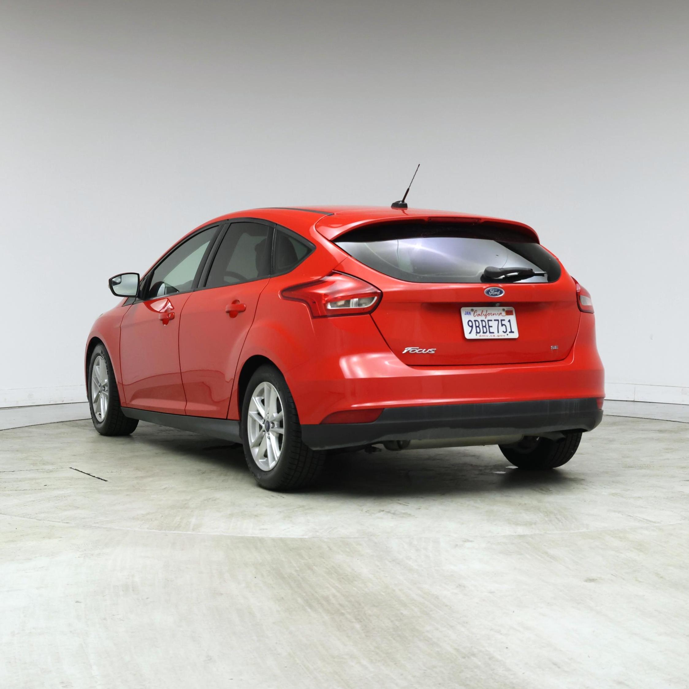 Thumbnail: 2016 Ford Focus - 2