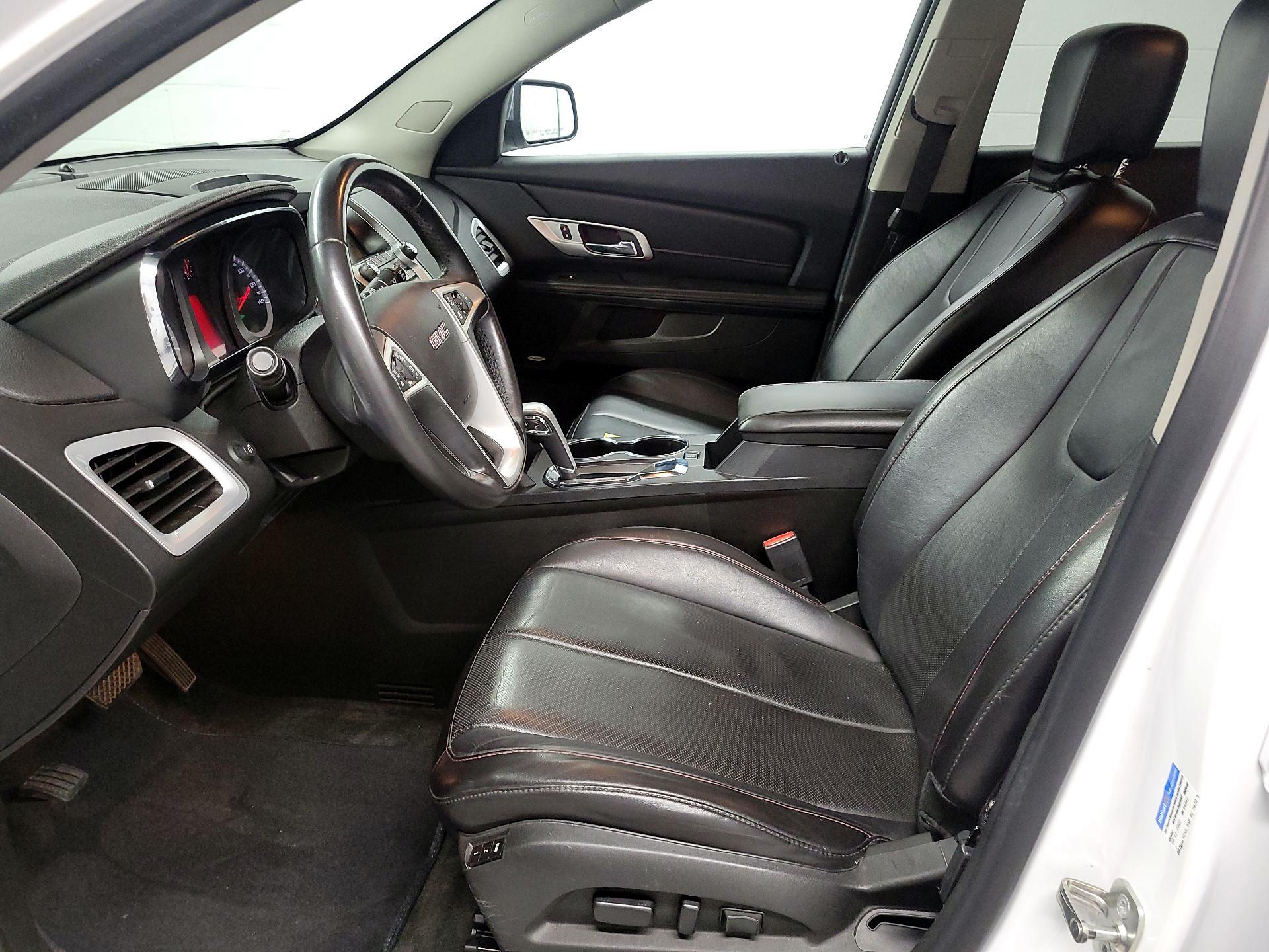 Thumbnail: 2015 GMC Terrain - 11