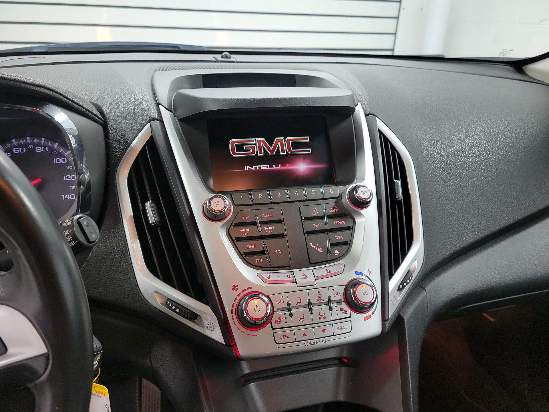 Thumbnail: 2015 GMC Terrain - 14