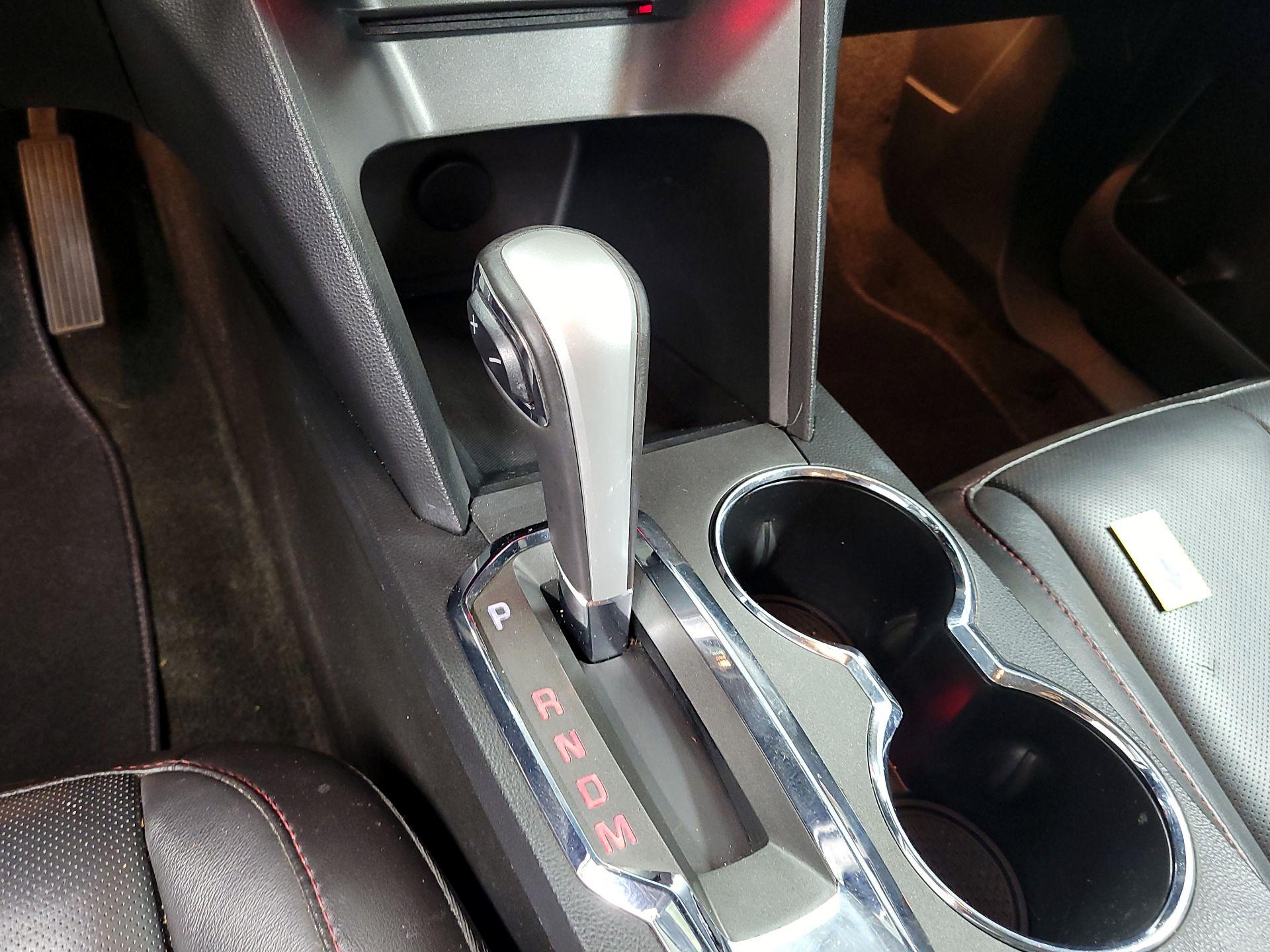 Thumbnail: 2015 GMC Terrain - 16