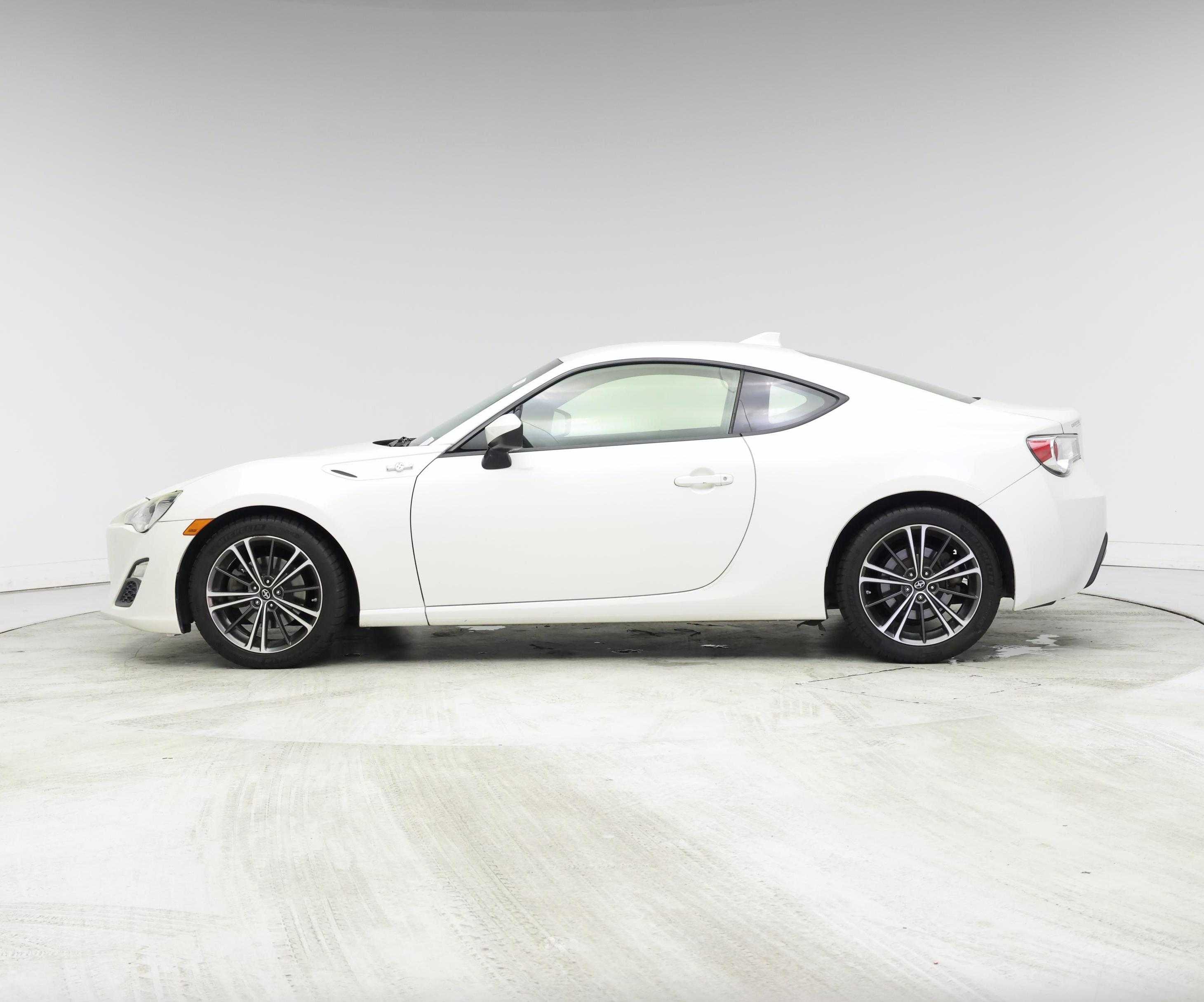 Thumbnail: 2015 Scion FR-S - 3