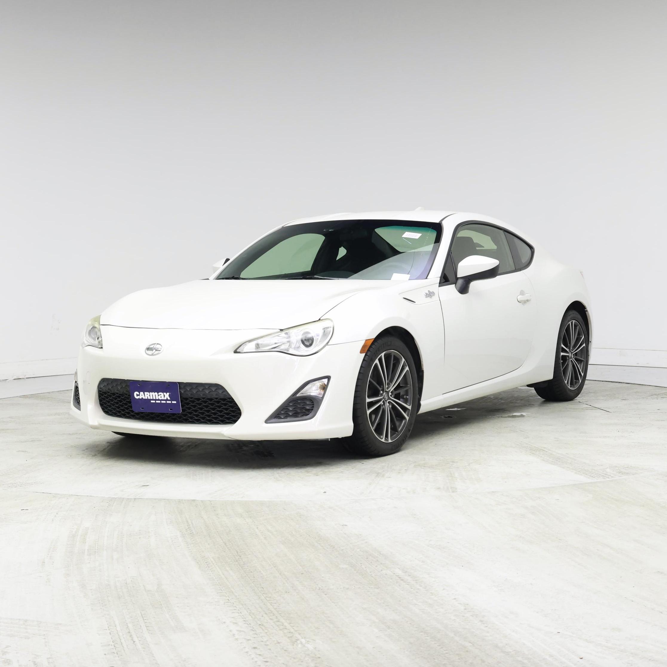 Thumbnail: 2015 Scion FR-S - 4