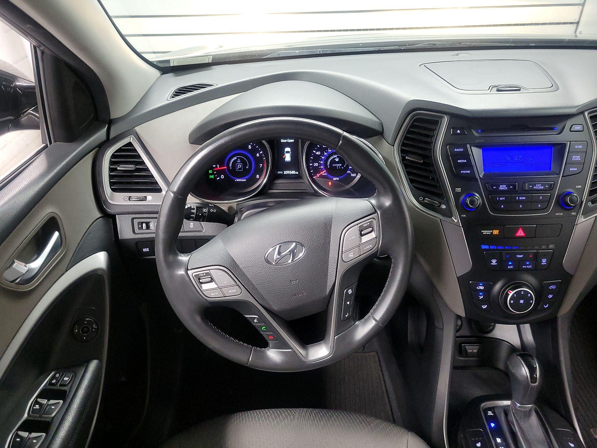 Thumbnail: 2013 Hyundai Santa Fe - 10