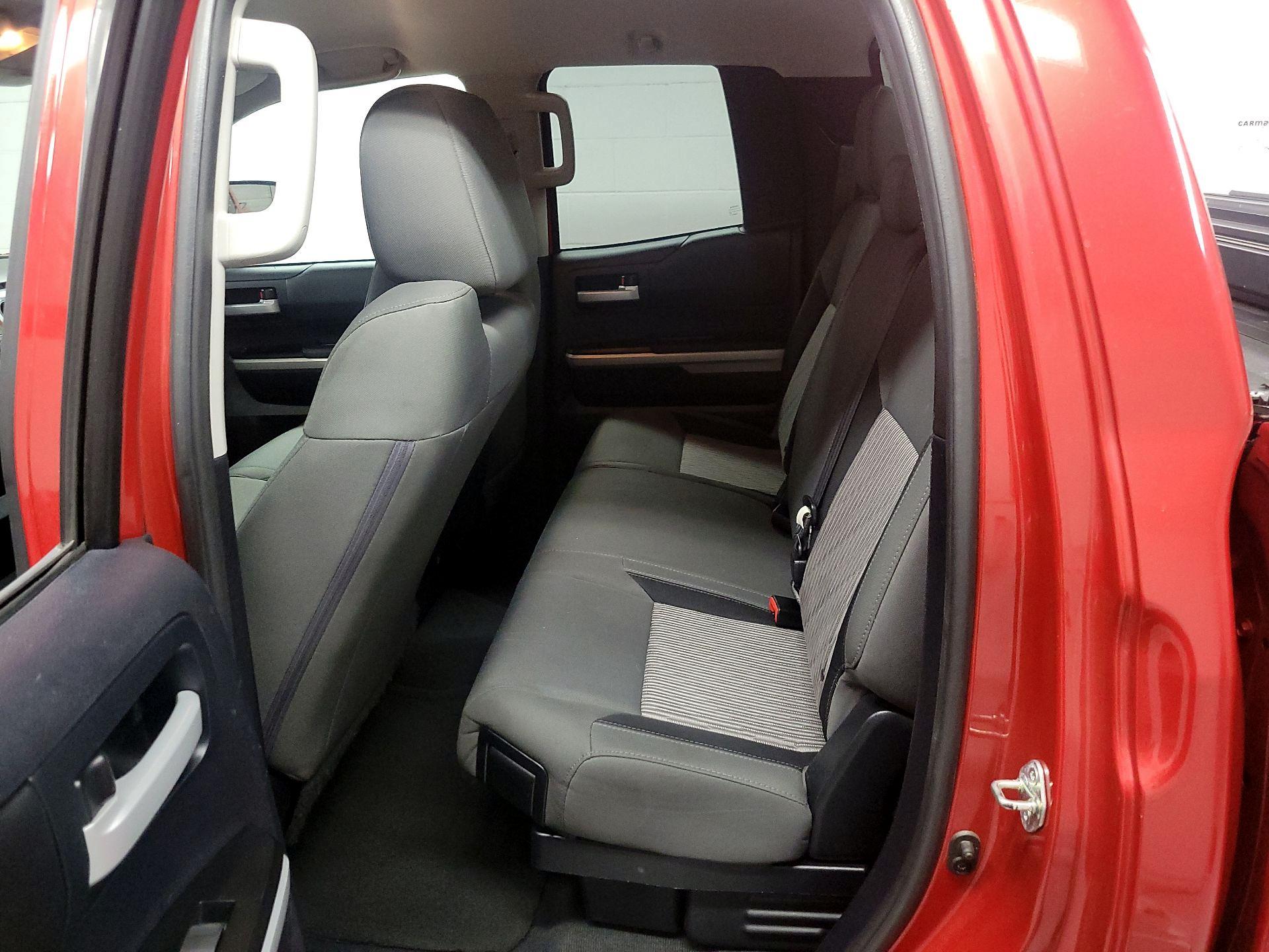 Thumbnail: 2015 Toyota Tundra - 17