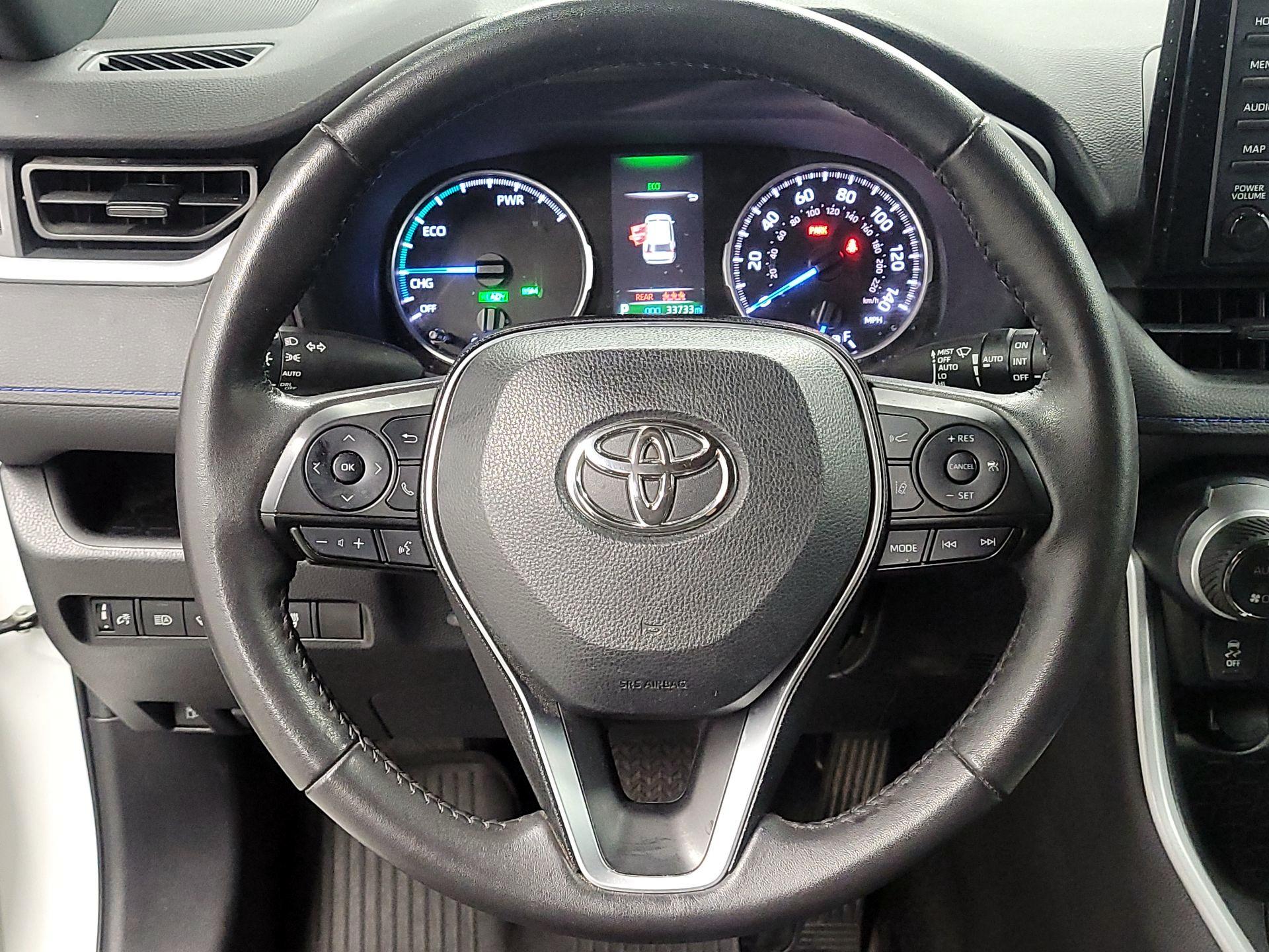 Thumbnail: 2022 Toyota RAV4 - 10
