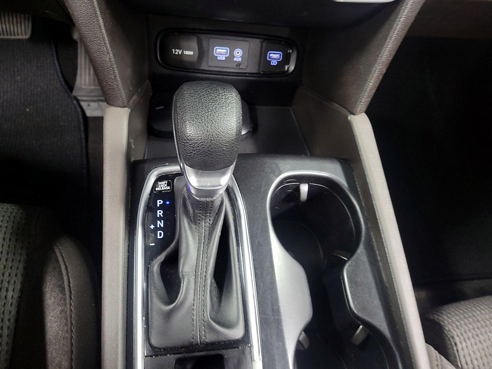 Thumbnail: 2020 Hyundai Santa Fe - 17
