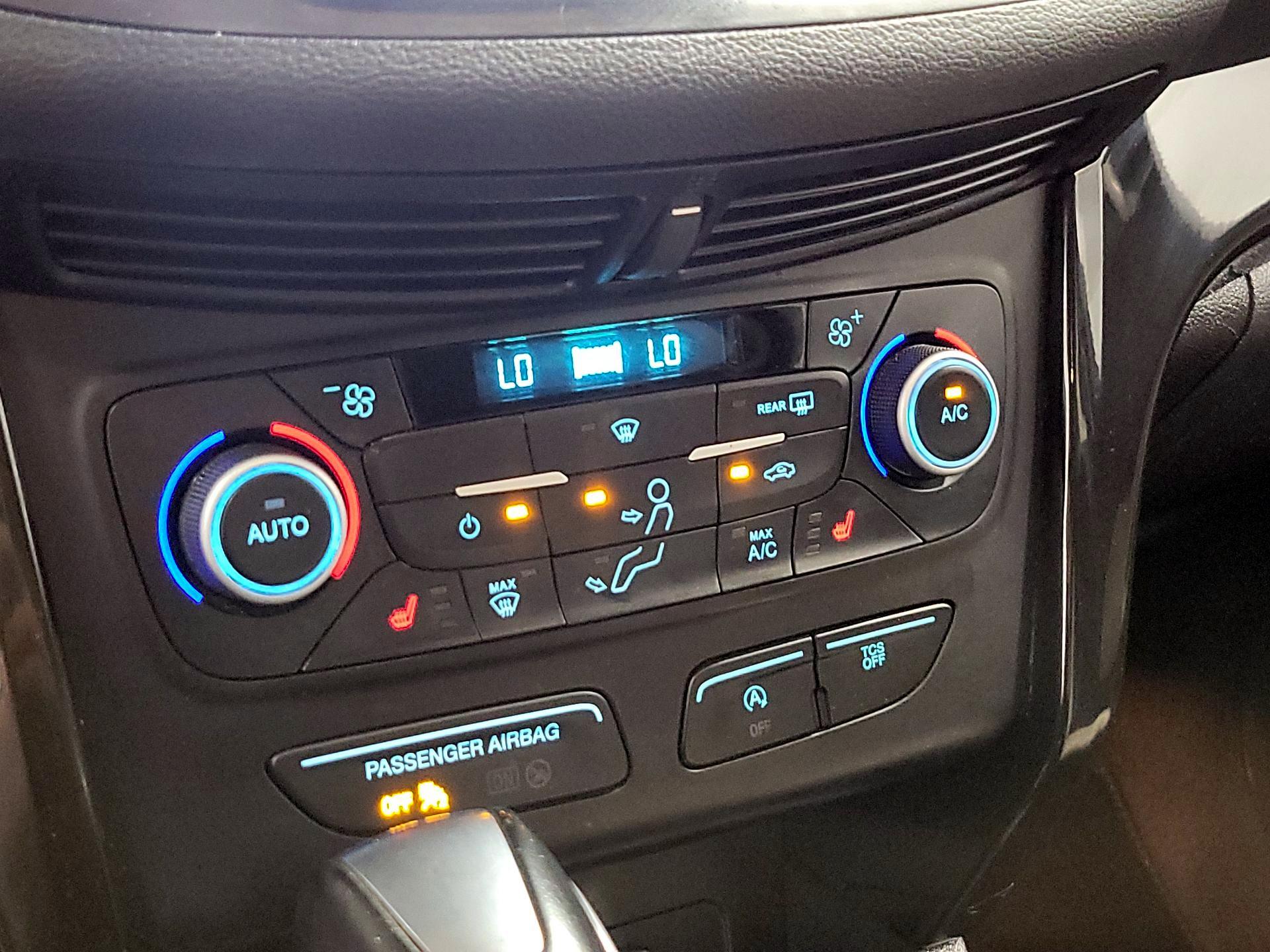 Thumbnail: 2019 Ford Escape - 14