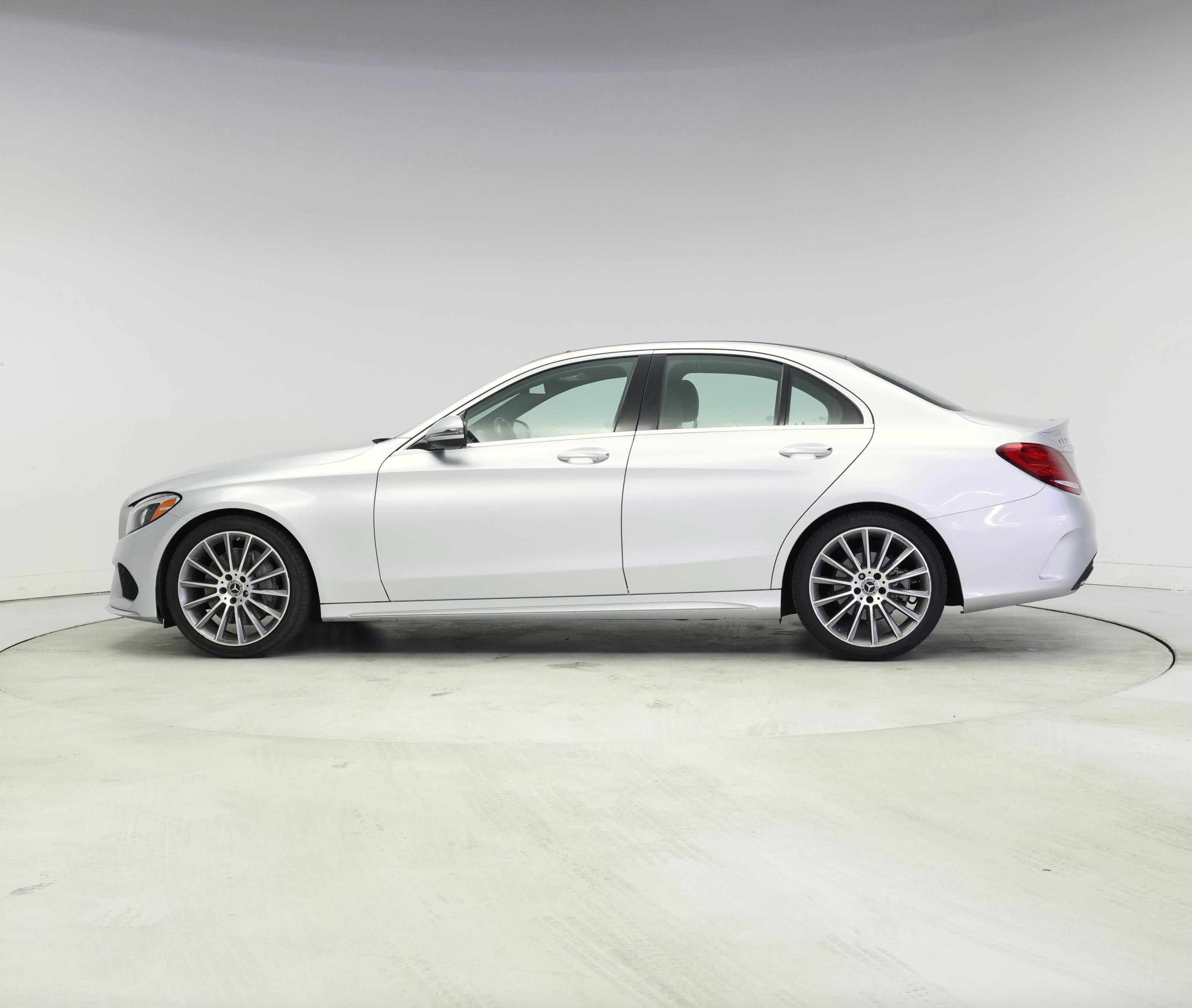 Thumbnail: 2017 Mercedes-Benz C-Class - 3