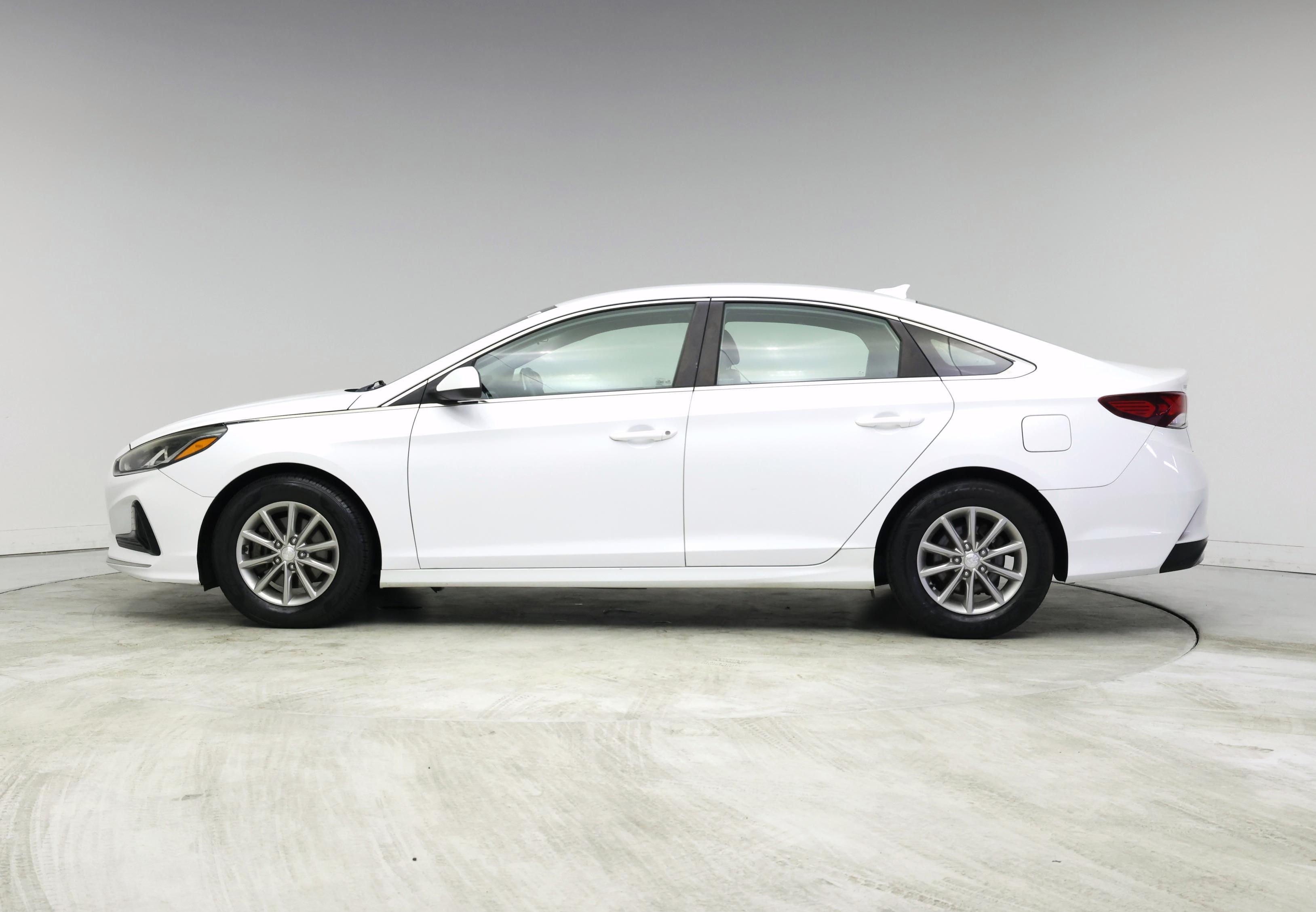 Thumbnail: 2018 Hyundai Sonata - 3