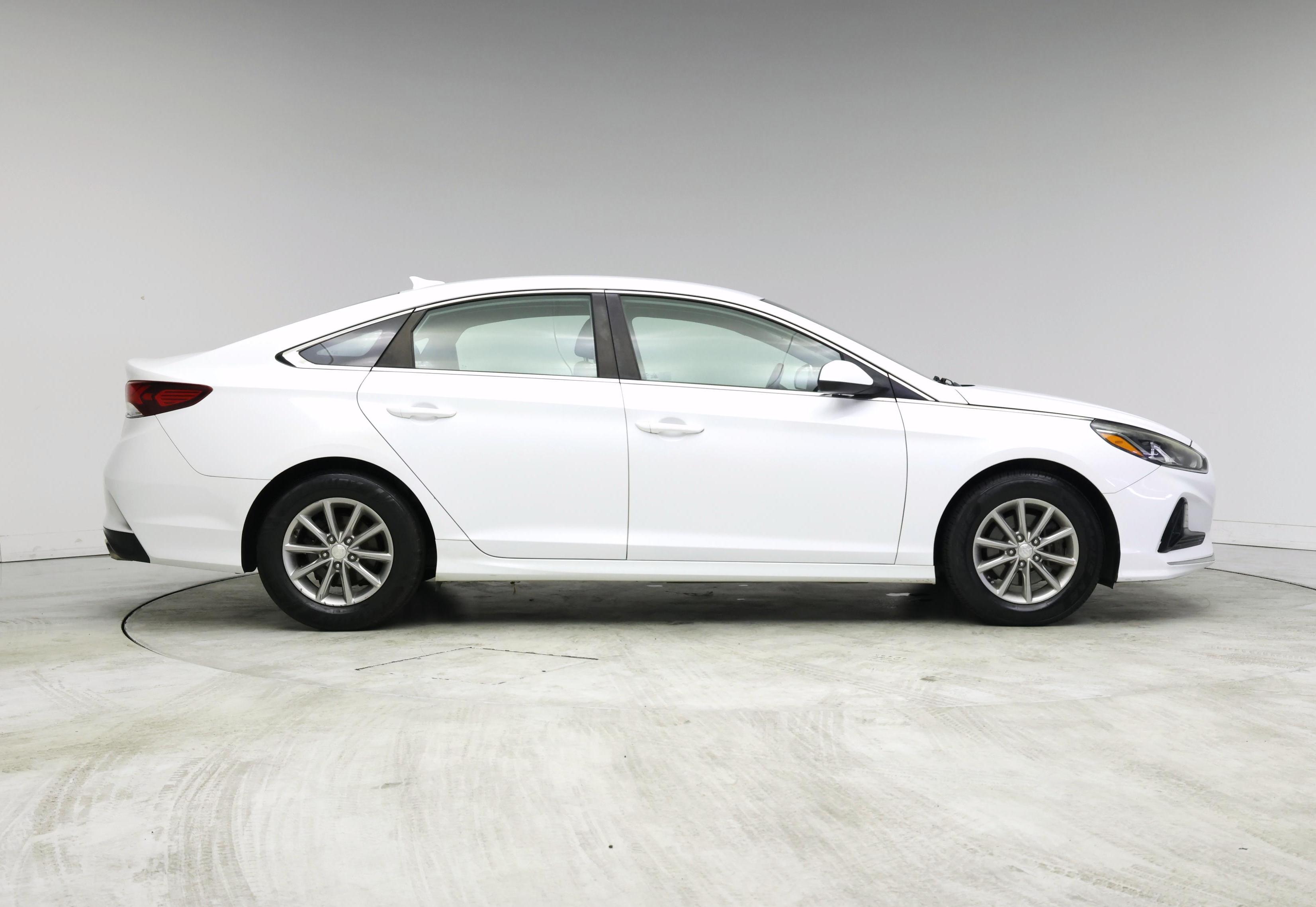 Thumbnail: 2018 Hyundai Sonata - 7