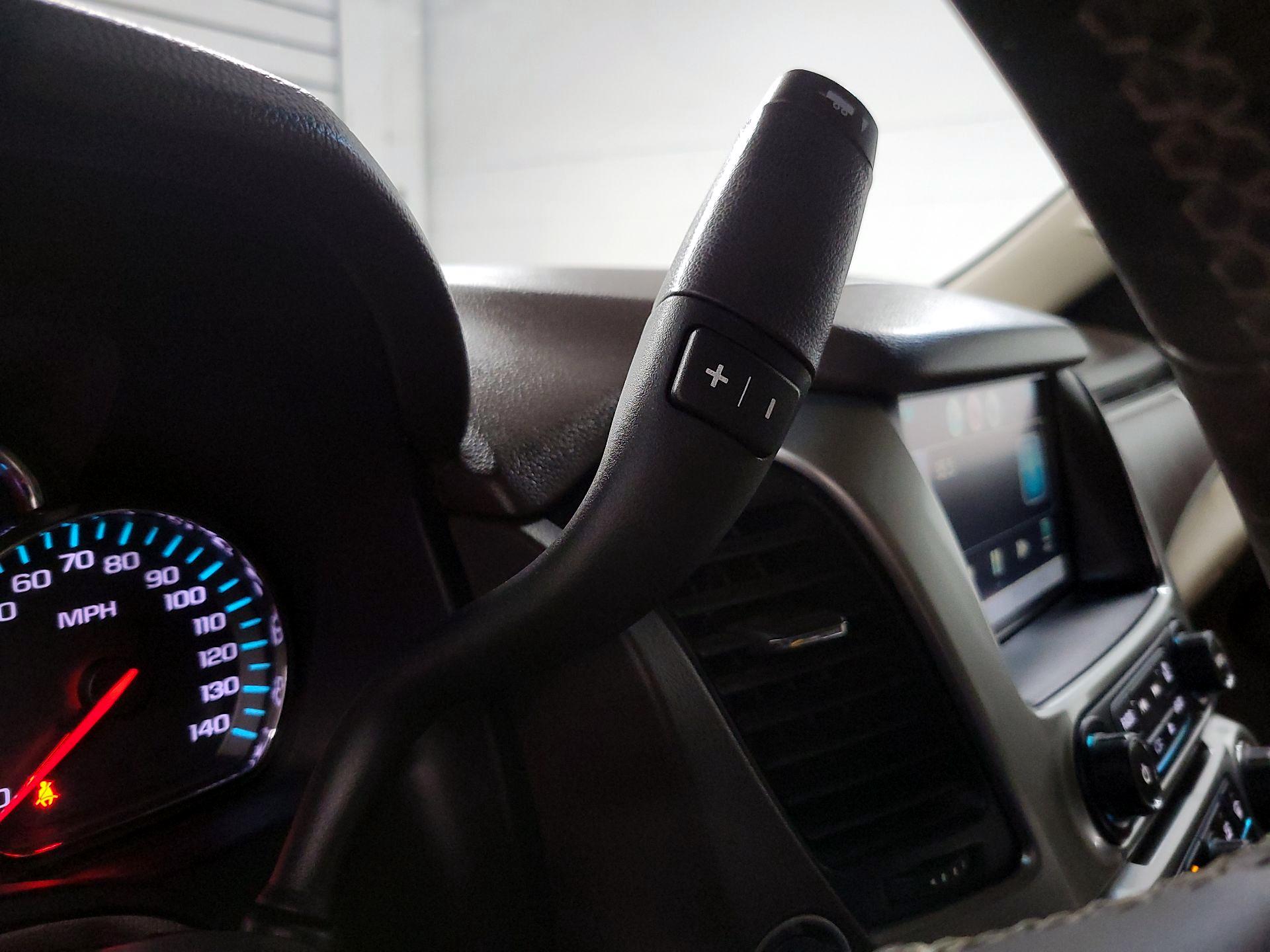 Thumbnail: 2015 Chevrolet Tahoe - 17
