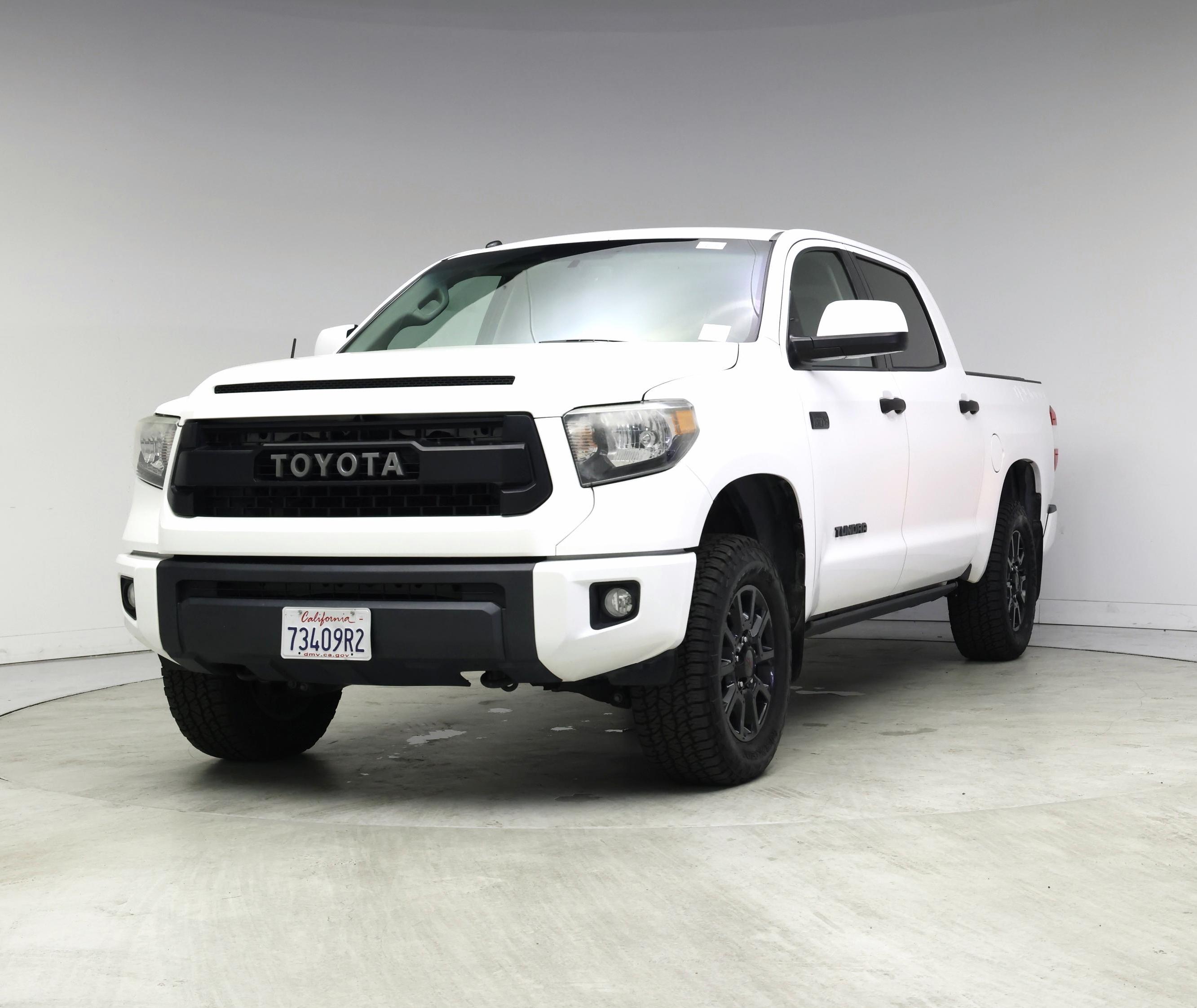 Thumbnail: 2017 Toyota Tundra - 4