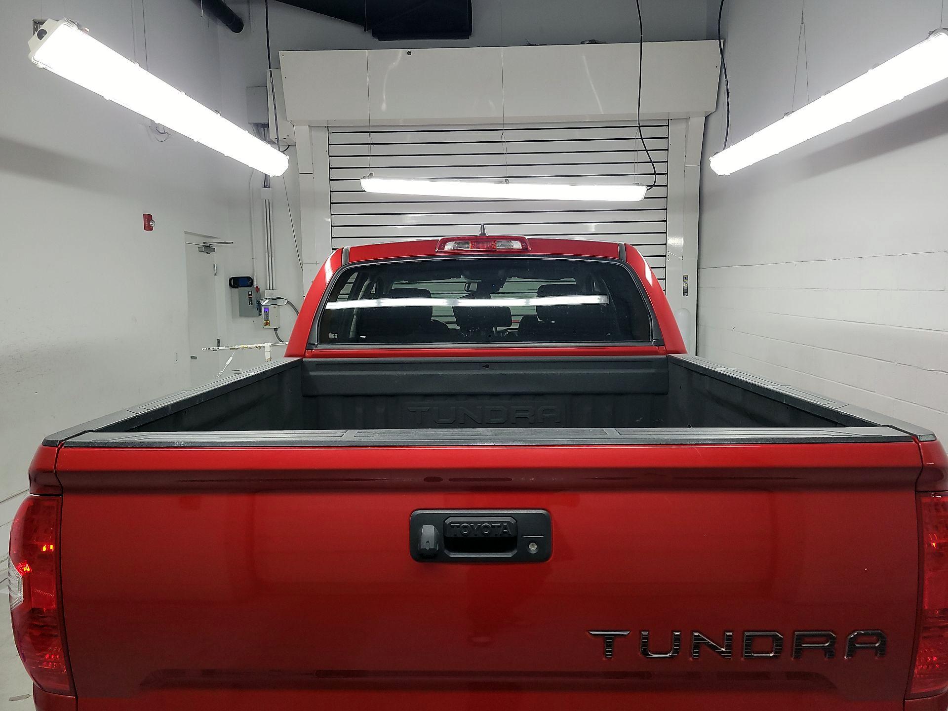Thumbnail: 2021 Toyota Tundra - 18