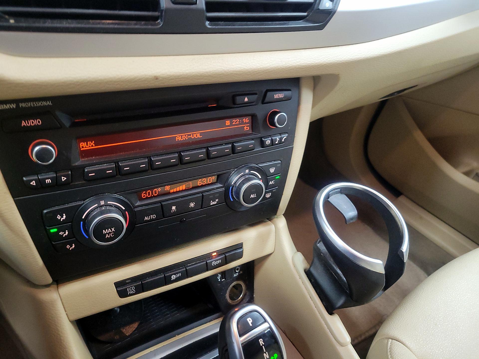 Thumbnail: 2015 BMW X1 - 13