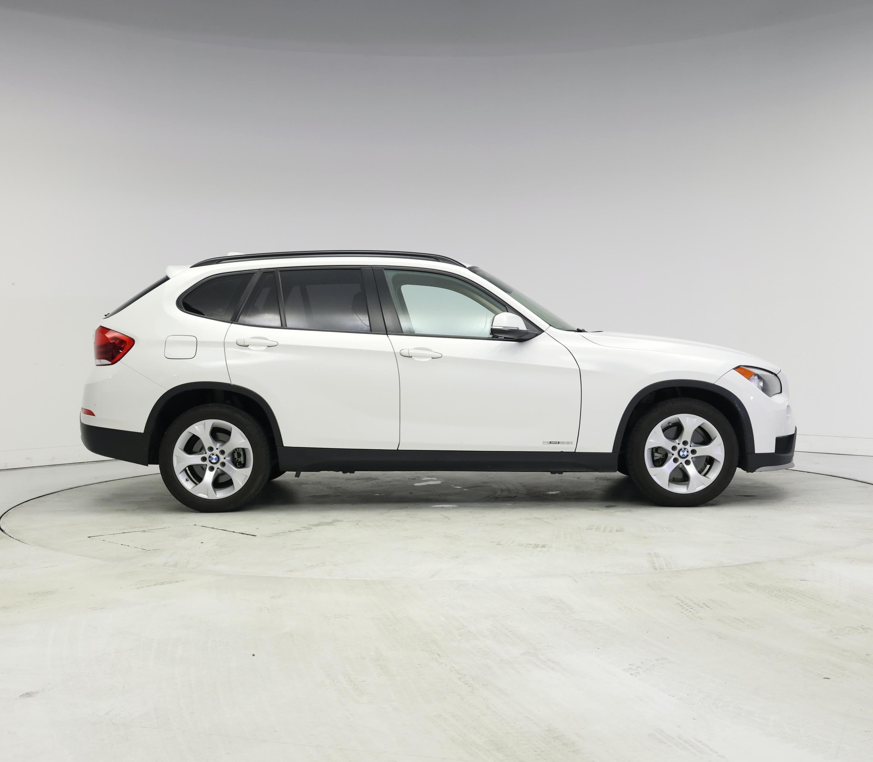 Thumbnail: 2015 BMW X1 - 7