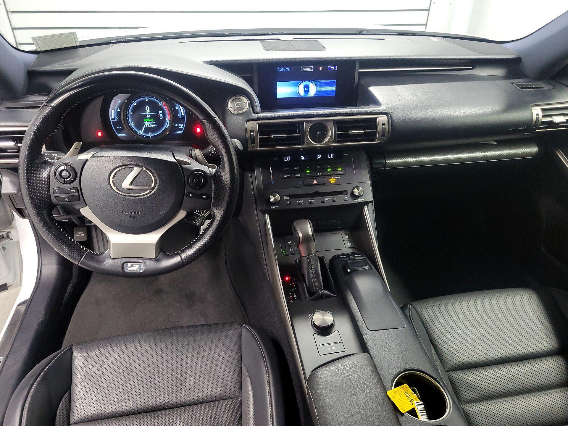 Thumbnail: 2016 Lexus IS - 9