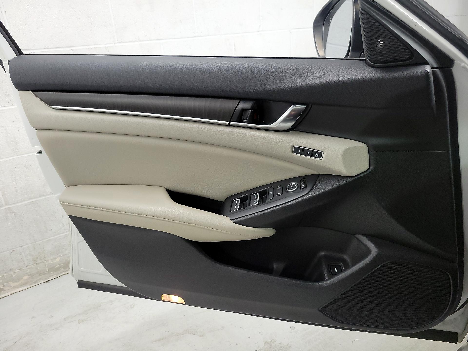 Thumbnail: 2020 Honda Accord - 12
